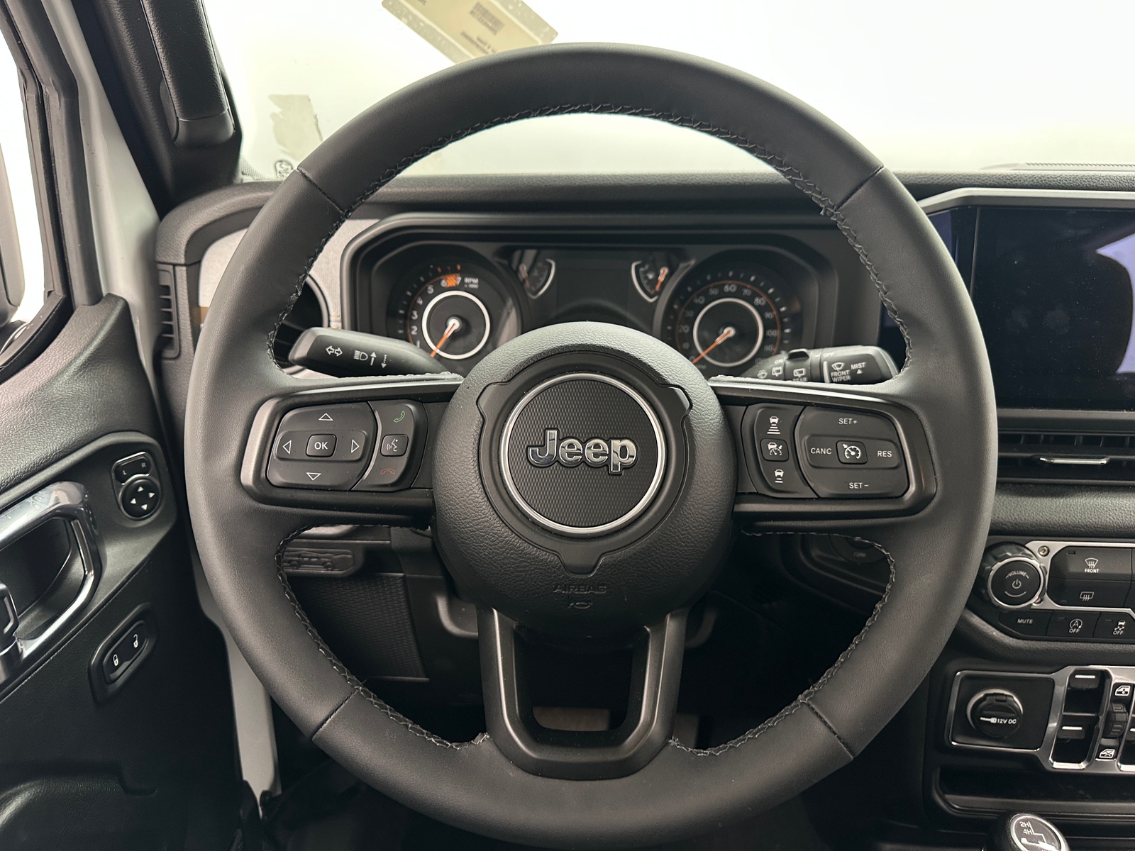 Thumbnail: 2025 Jeep Wrangler - 5