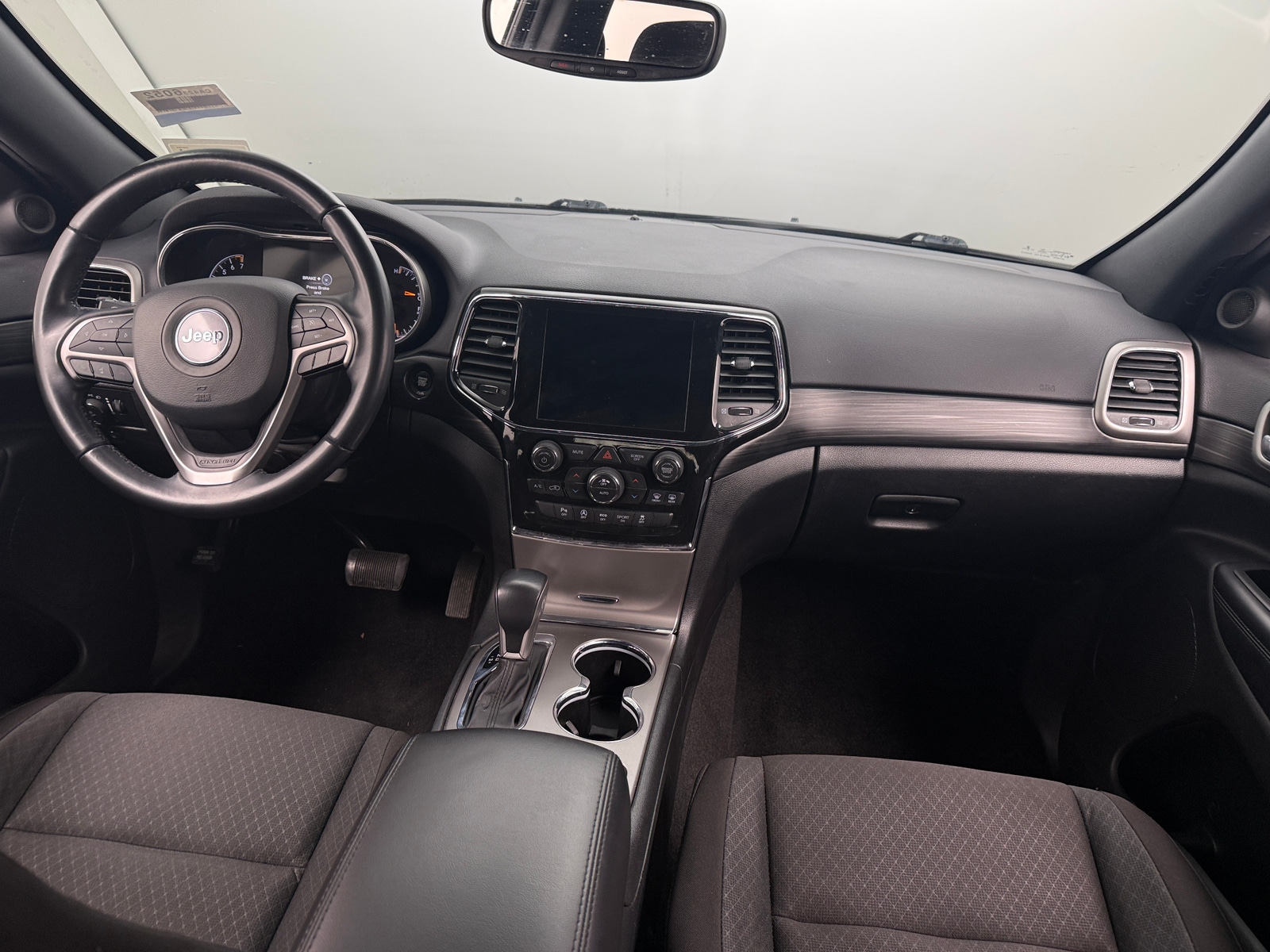 Thumbnail: 2022 Jeep Grand Cherokee - 3