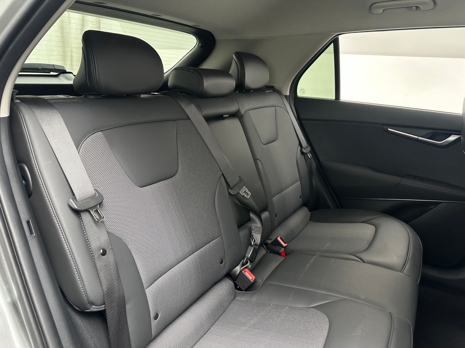 Thumbnail: 2024 Kia Niro - 6