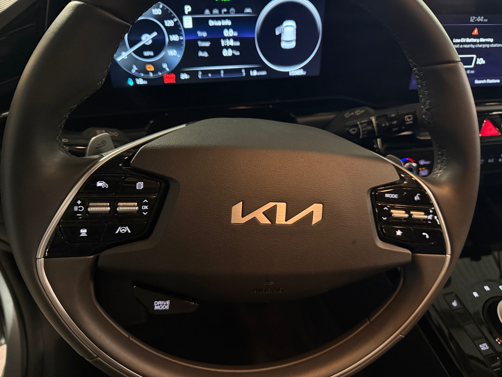 Thumbnail: 2024 Kia Niro - 5