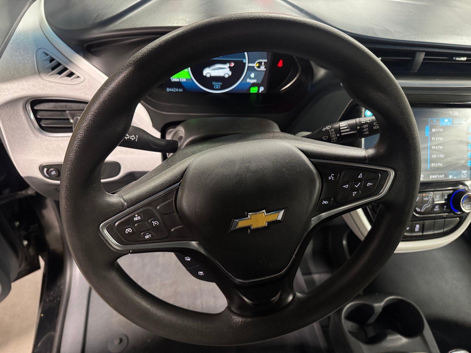 Thumbnail: 2017 Chevrolet Bolt EV - 5