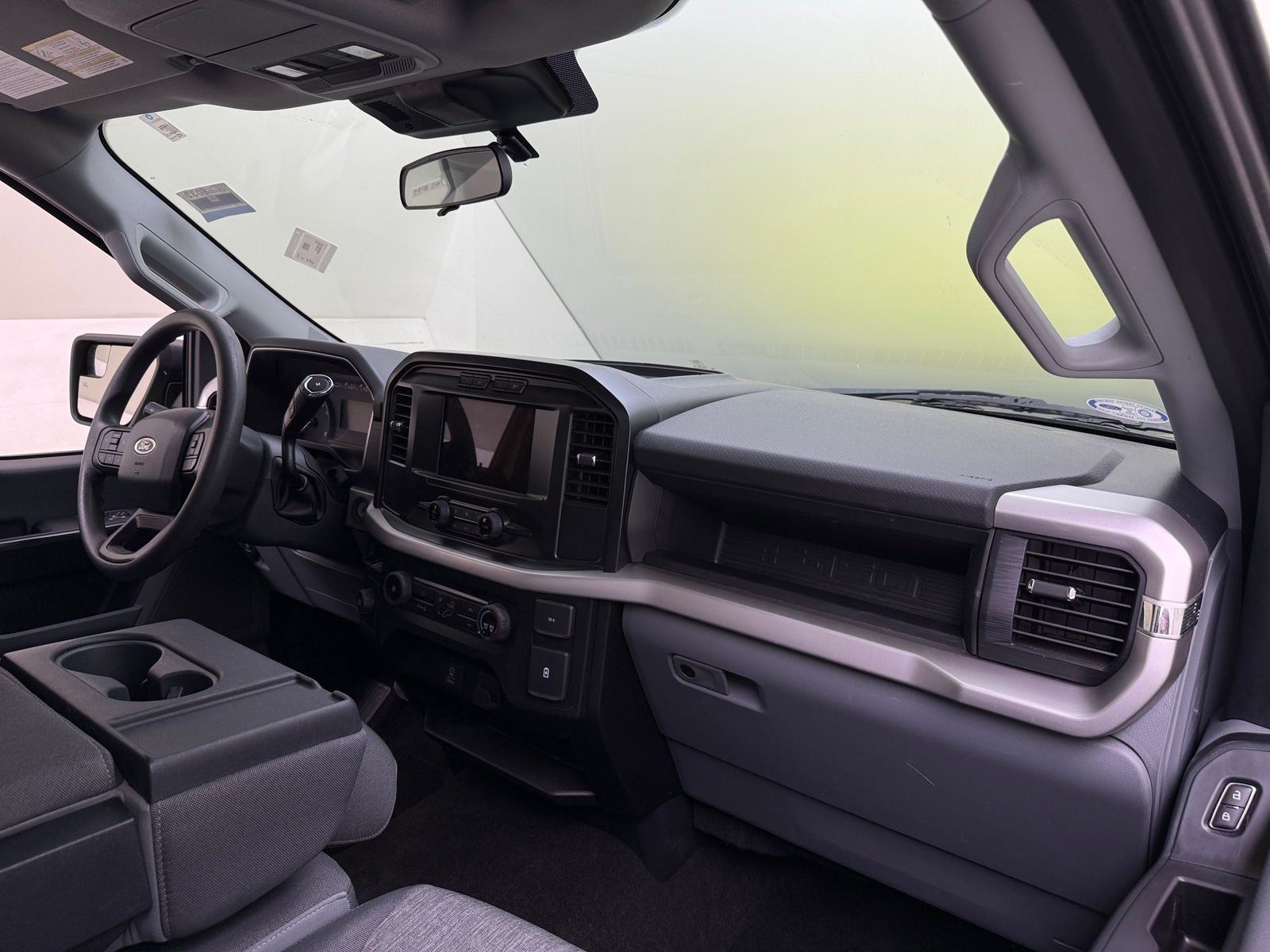 Thumbnail: 2022 Ford Econoline - 3