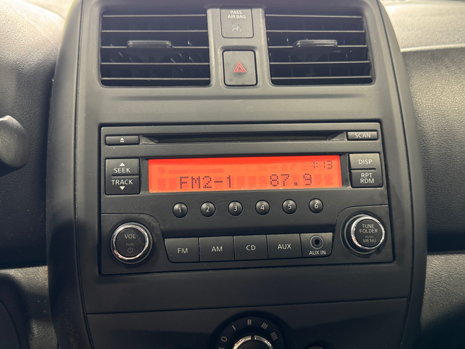 Thumbnail: 2015 Nissan Versa - 4