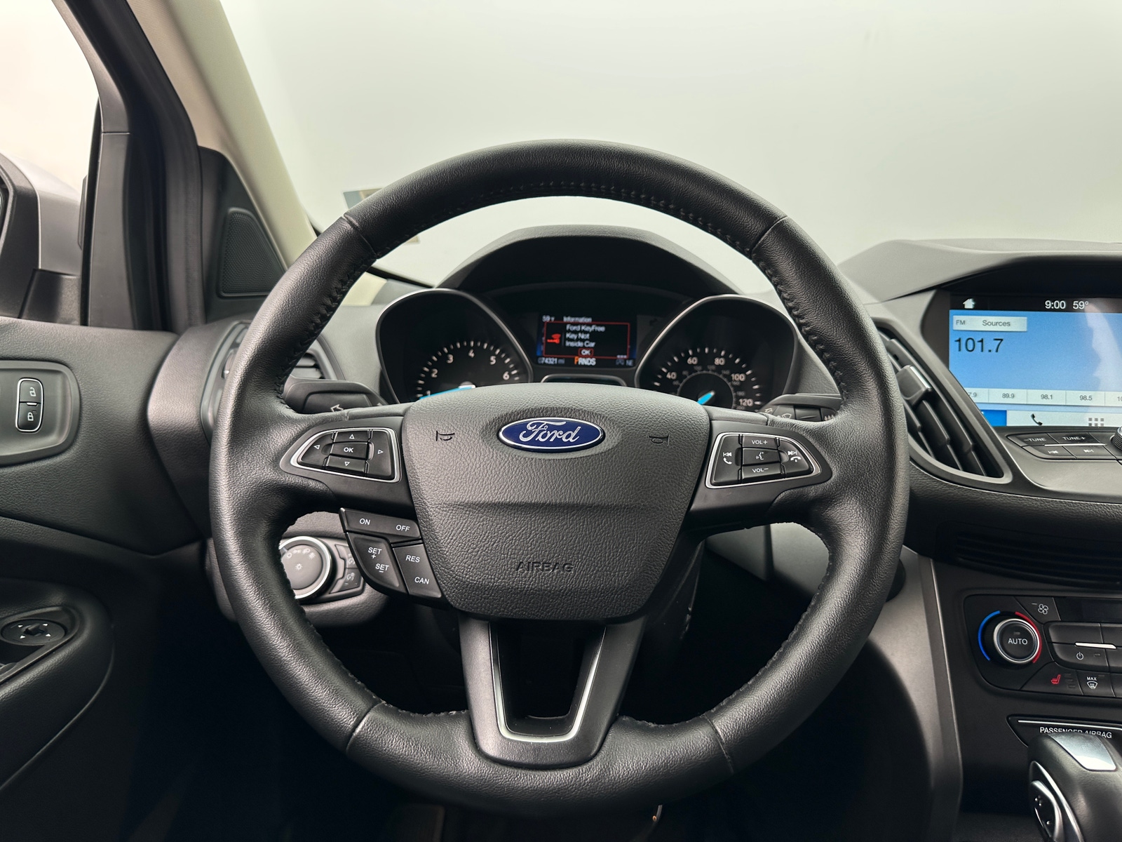 Thumbnail: 2019 Ford Escape - 4