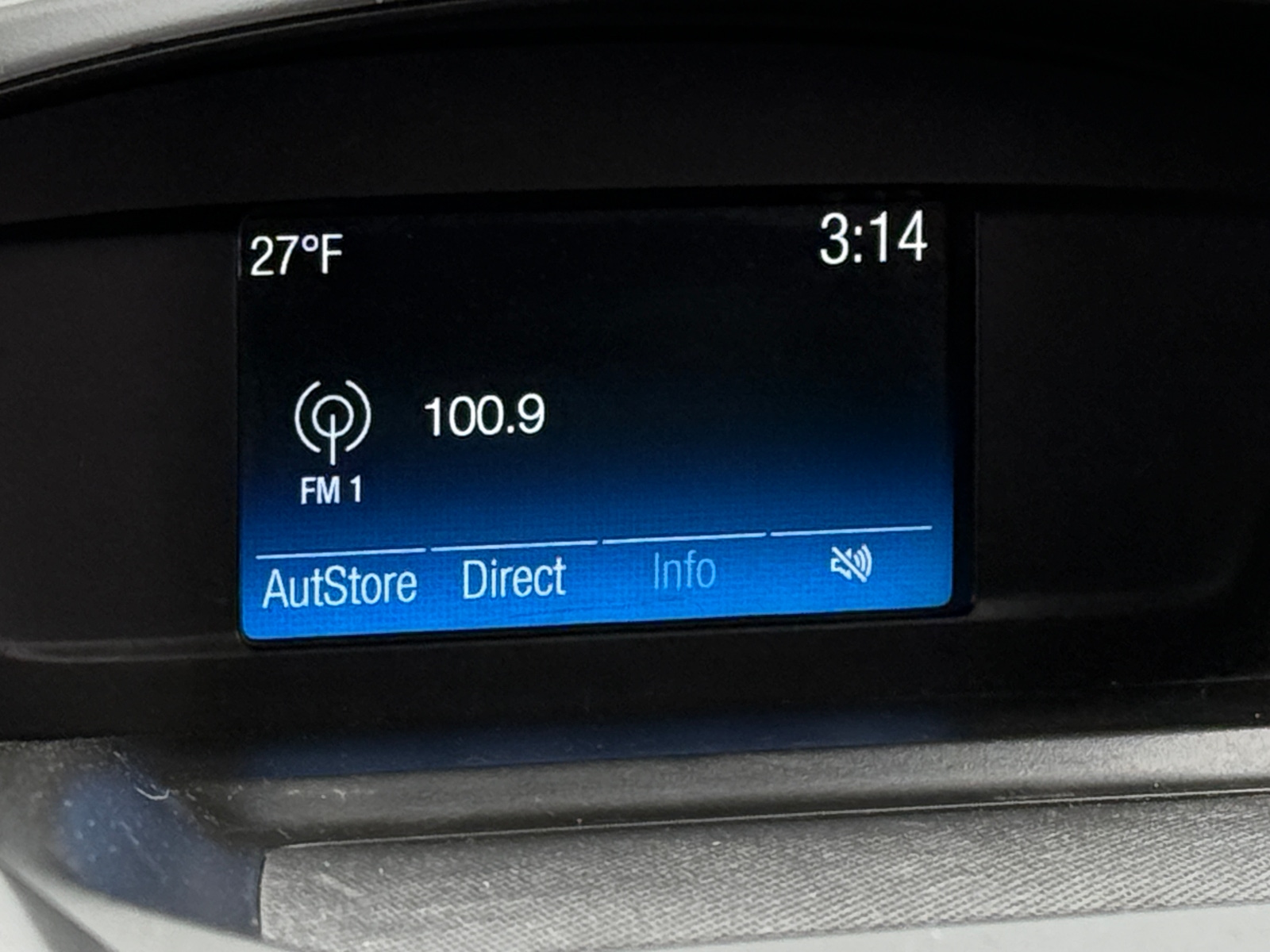 Thumbnail: 2018 Ford Escape - 4