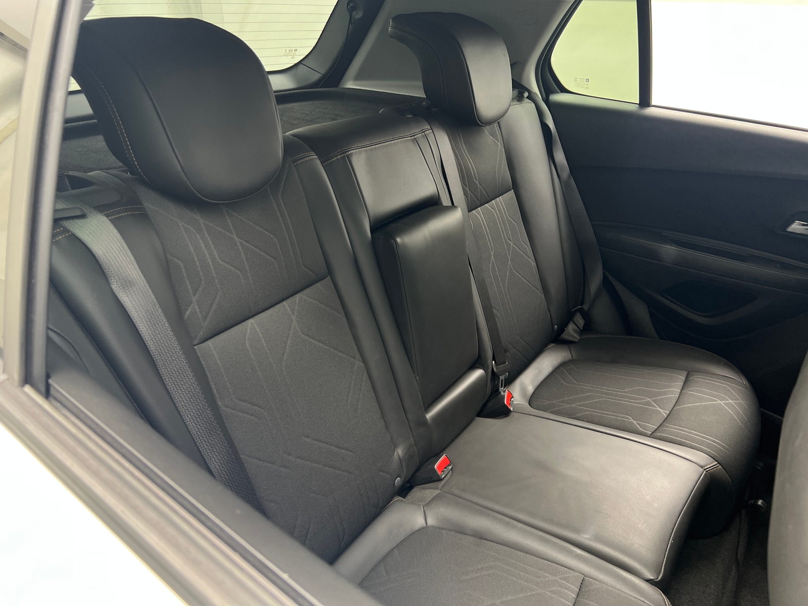 Thumbnail: 2022 Chevrolet Trax - 6