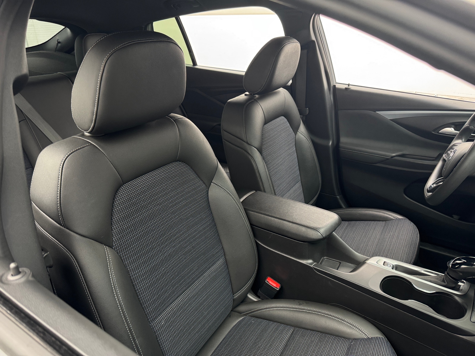 Thumbnail: 2025 Buick Envista - 2