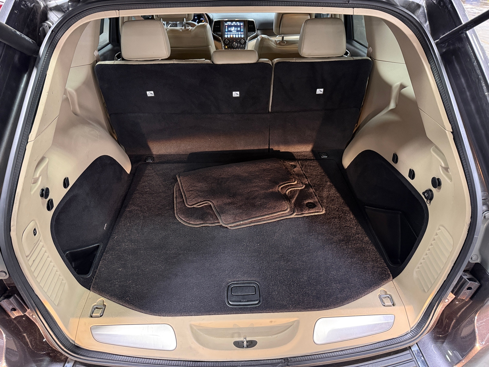 Thumbnail: 2018 Jeep Grand Cherokee - 6