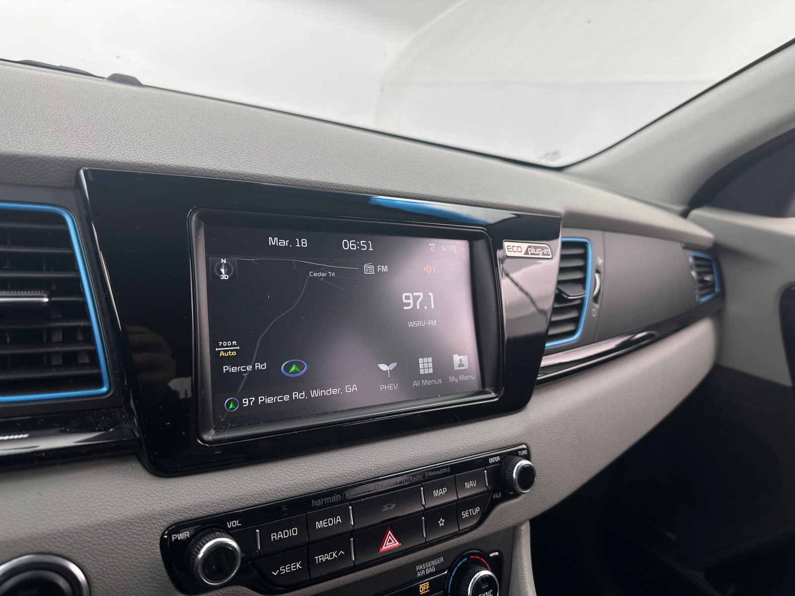 Thumbnail: 2018 Kia Niro - 3