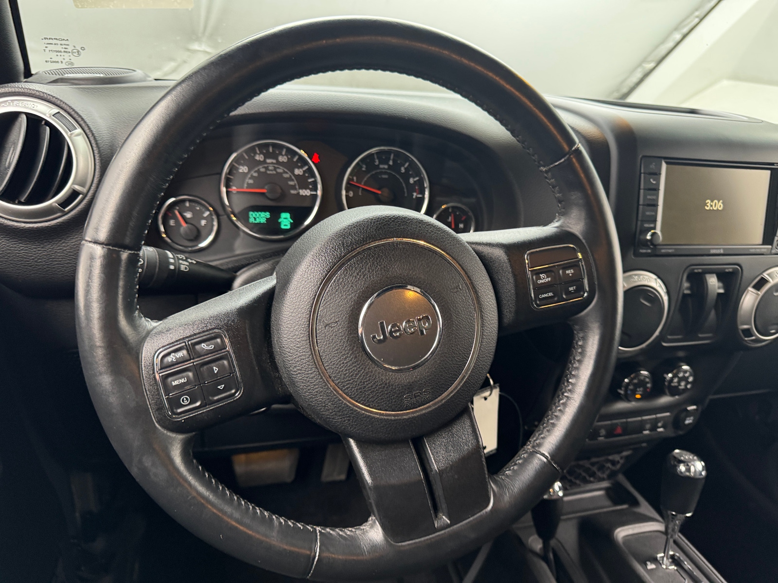 Thumbnail: 2017 Jeep Wrangler - 5