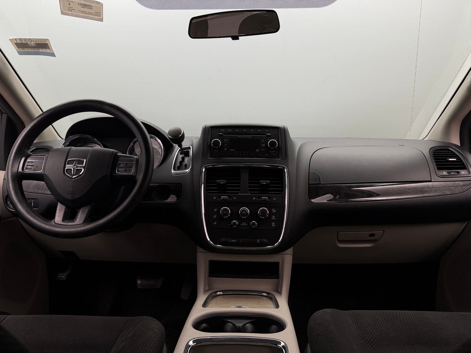 Thumbnail: 2016 Dodge Grand Caravan - 3