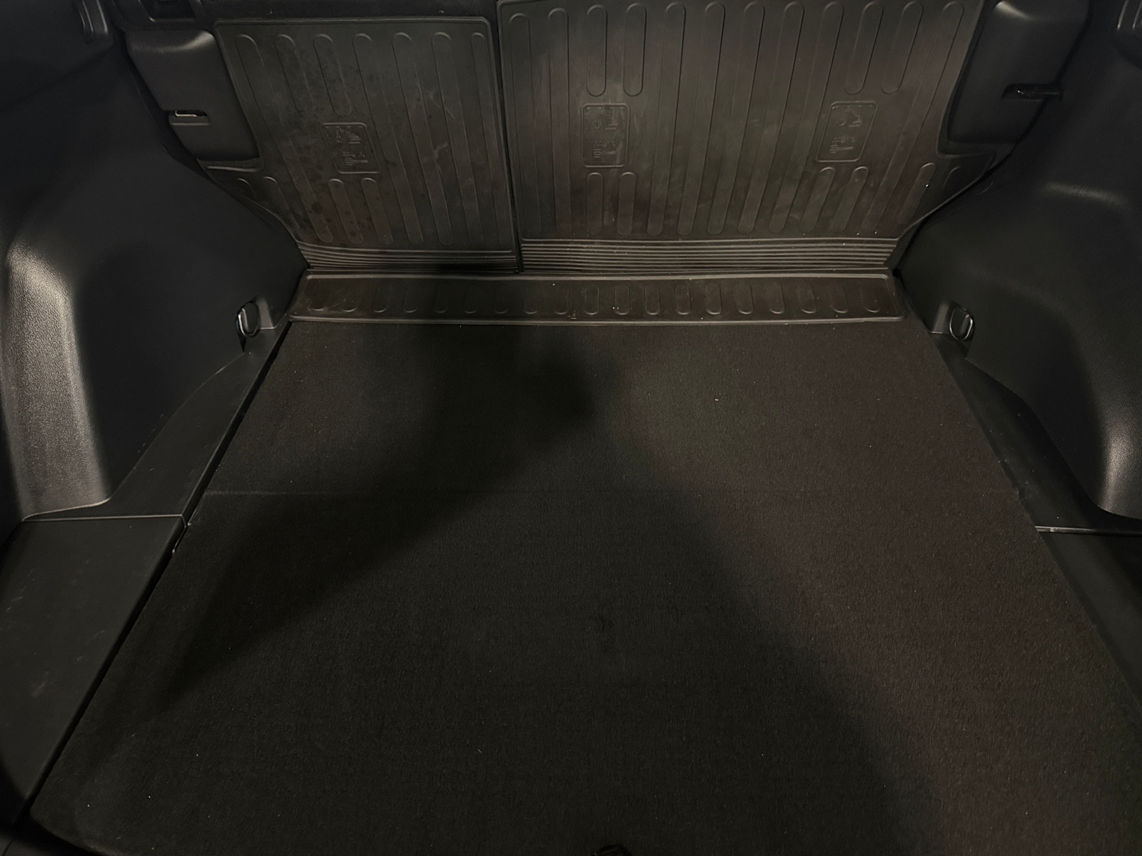 Thumbnail: 2020 Toyota RAV4 - 7