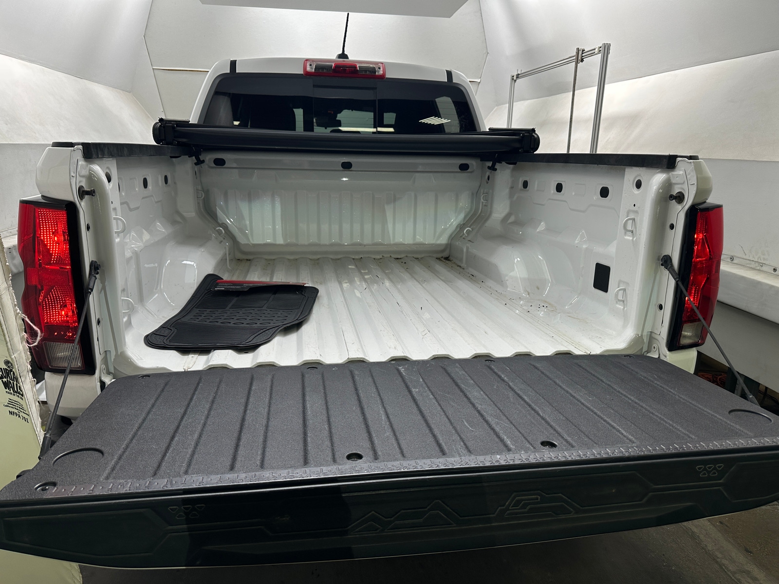 Thumbnail: 2024 Chevrolet Colorado - 7