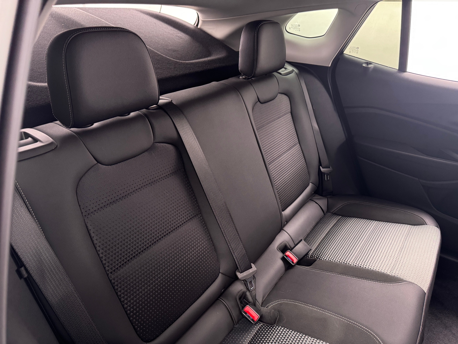 Thumbnail: 2025 Chevrolet Trax - 6