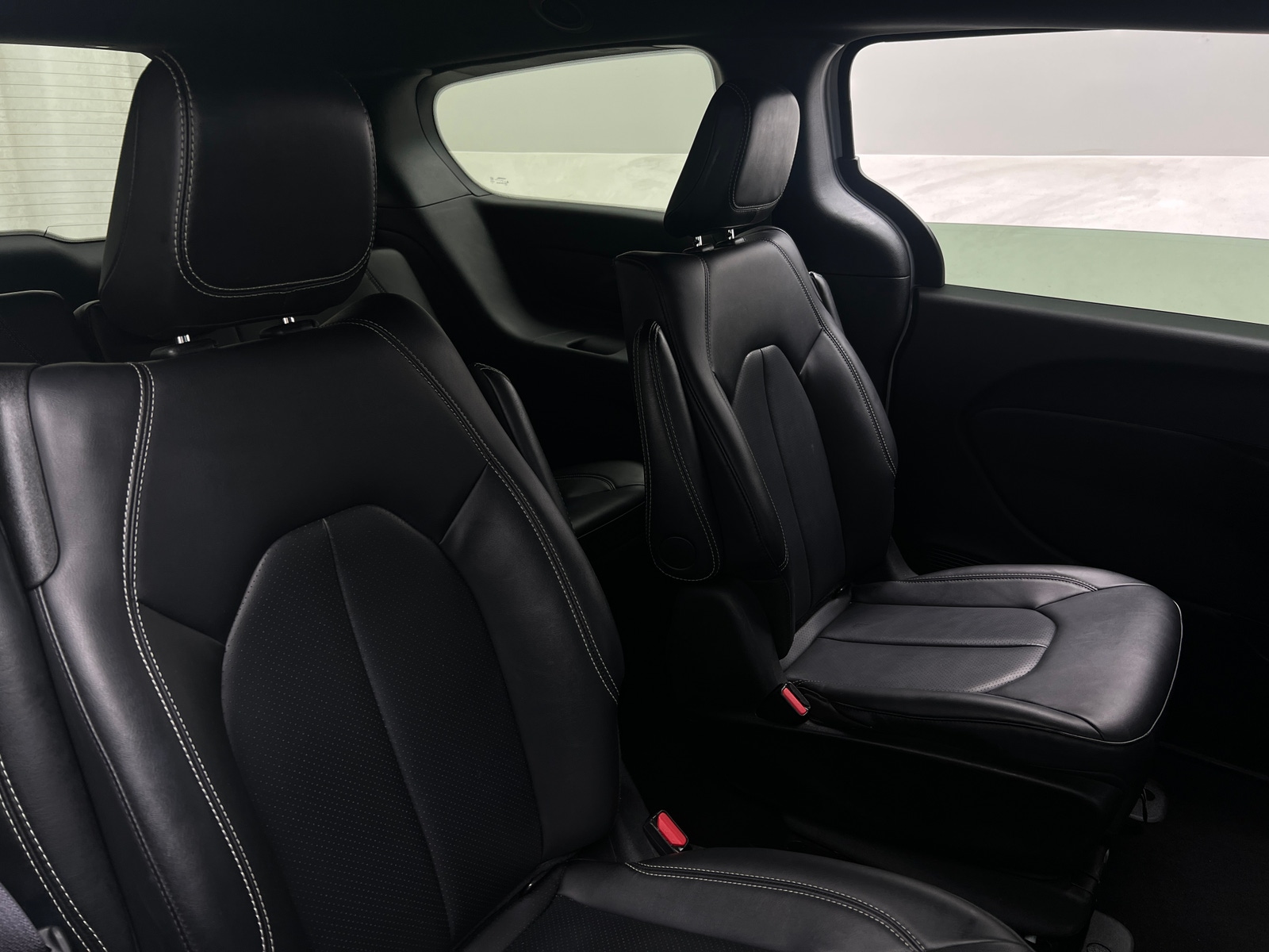 Thumbnail: 2024 Chrysler Pacifica - 5