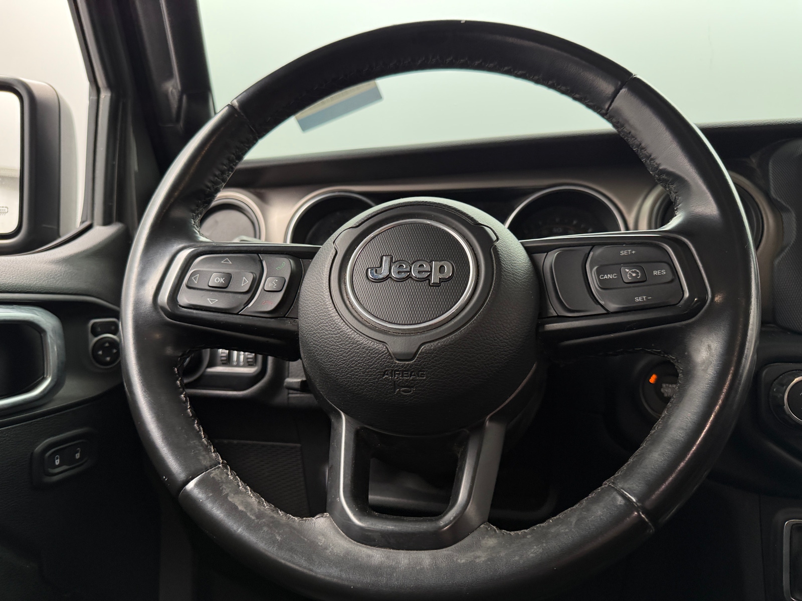 Thumbnail: 2020 Jeep Wrangler - 5