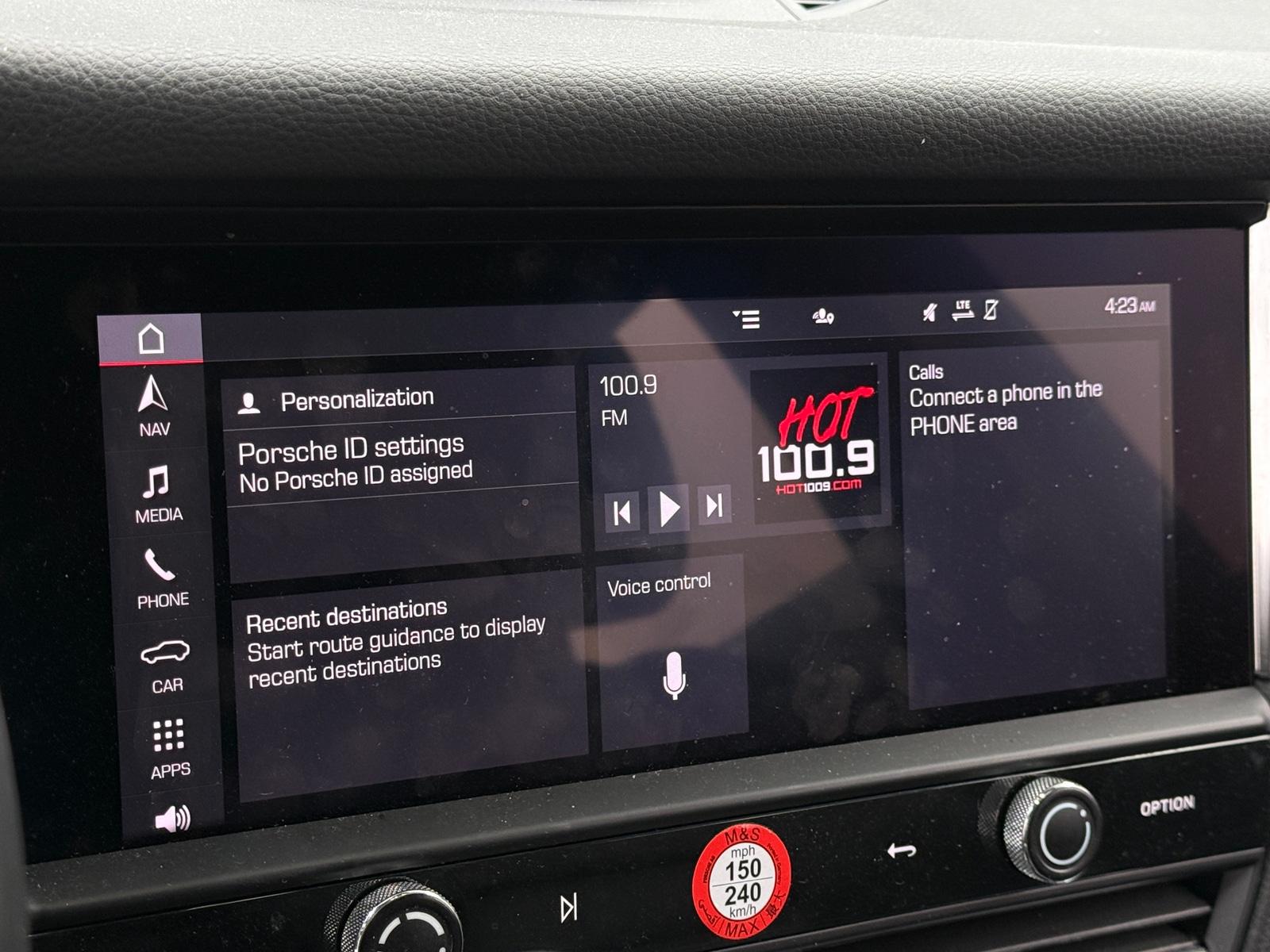 Thumbnail: 2022 Porsche Macan - 3