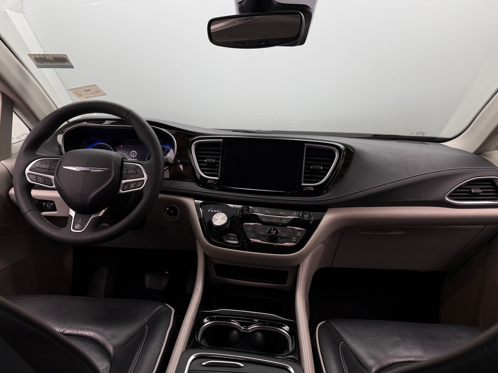 Thumbnail: 2024 Chrysler Pacifica - 2