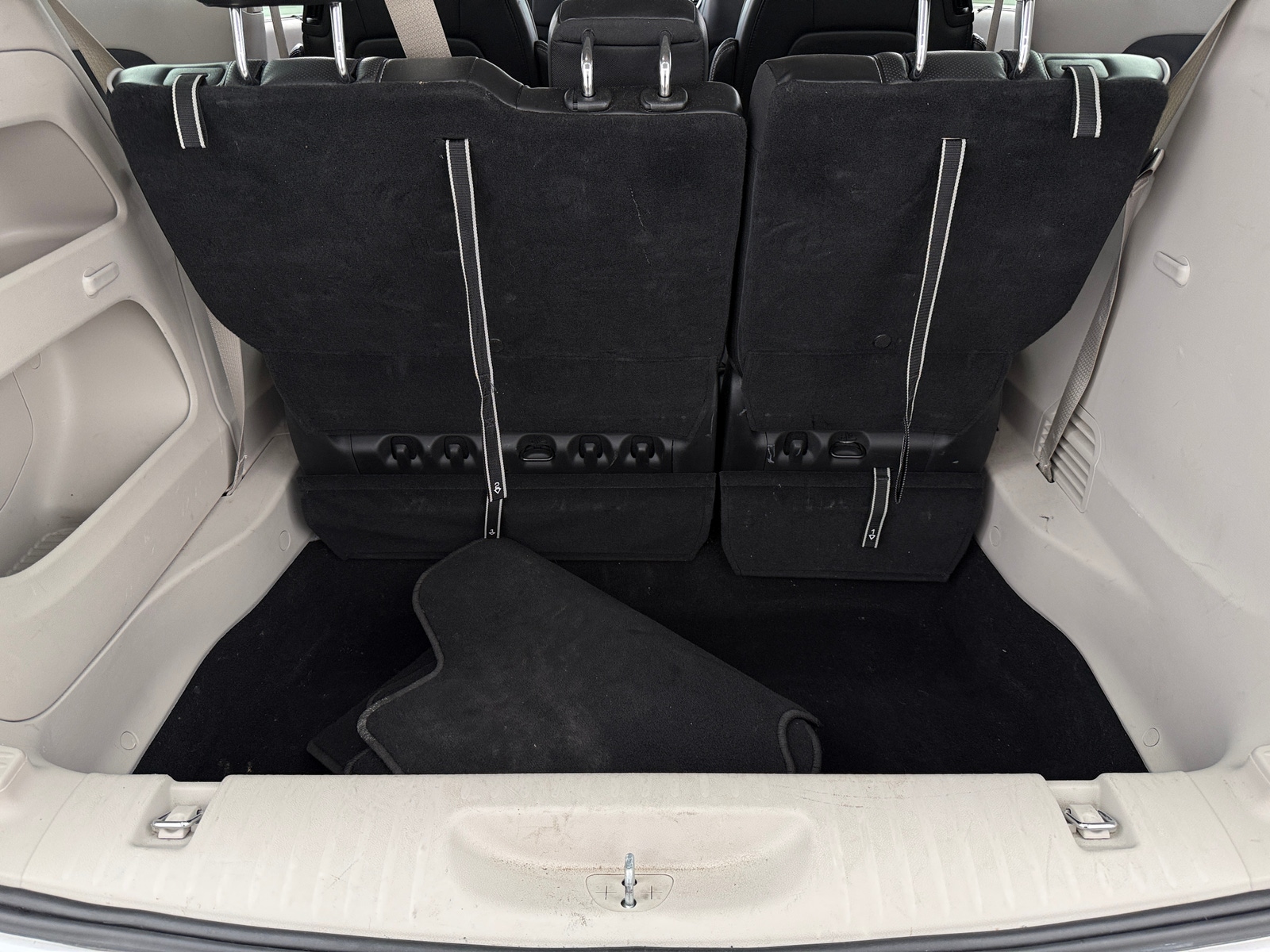 Thumbnail: 2024 Chrysler Pacifica - 6