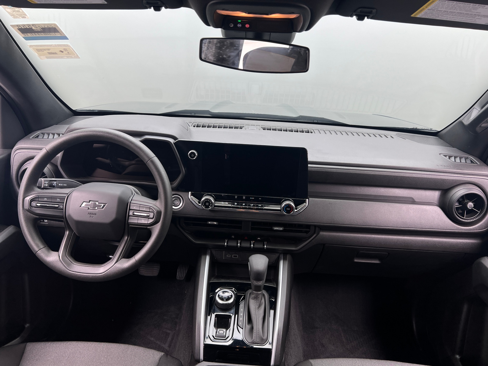 Thumbnail: 2024 Chevrolet Colorado - 3