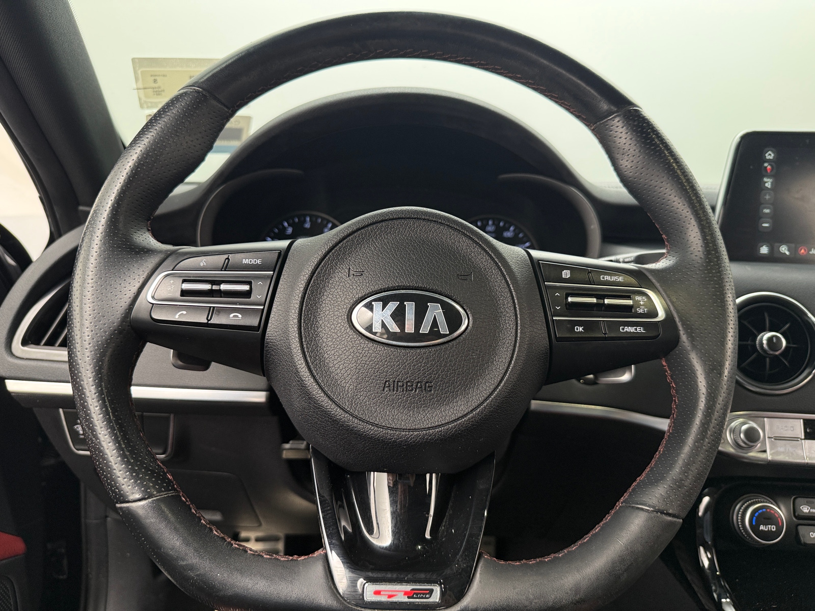 Thumbnail: 2021 Kia Stinger - 4