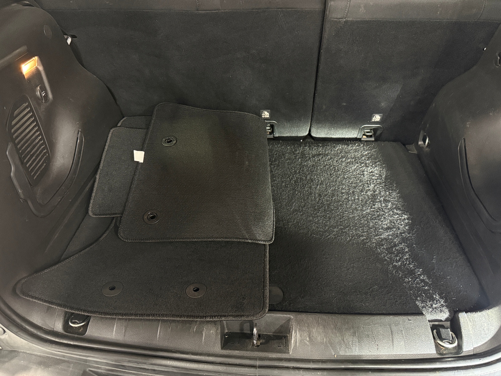 Thumbnail: 2017 Jeep Renegade - 7