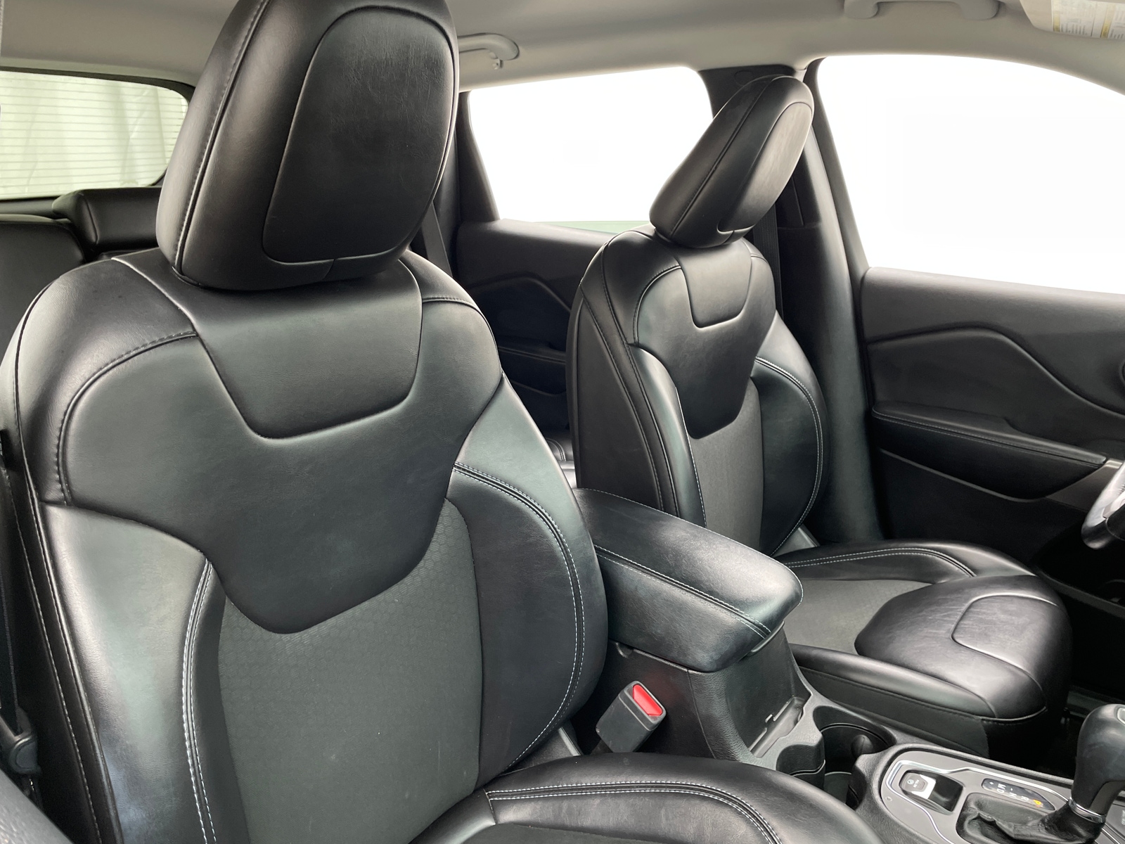 Thumbnail: 2019 Jeep Cherokee - 2