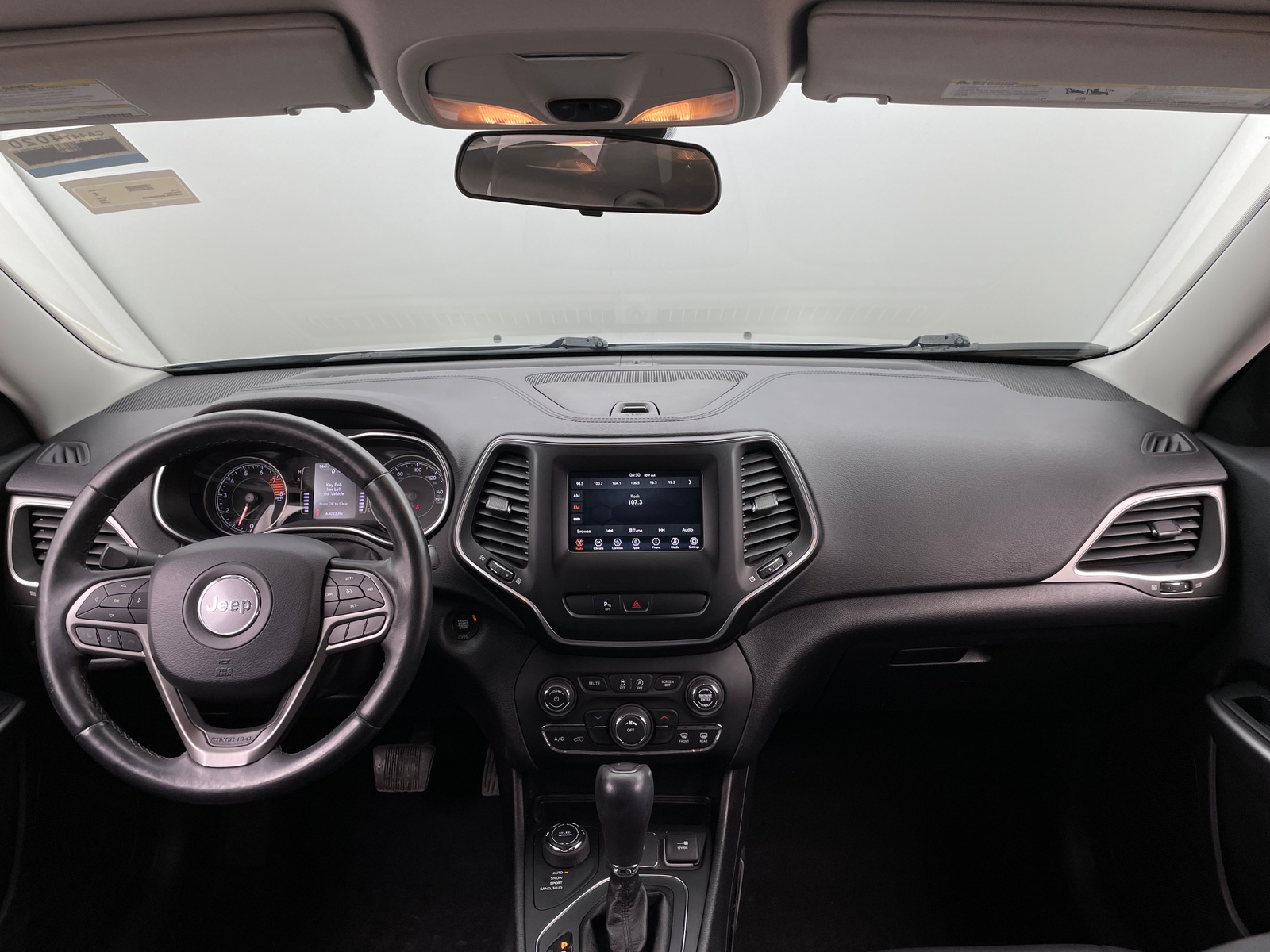 Thumbnail: 2019 Jeep Cherokee - 3