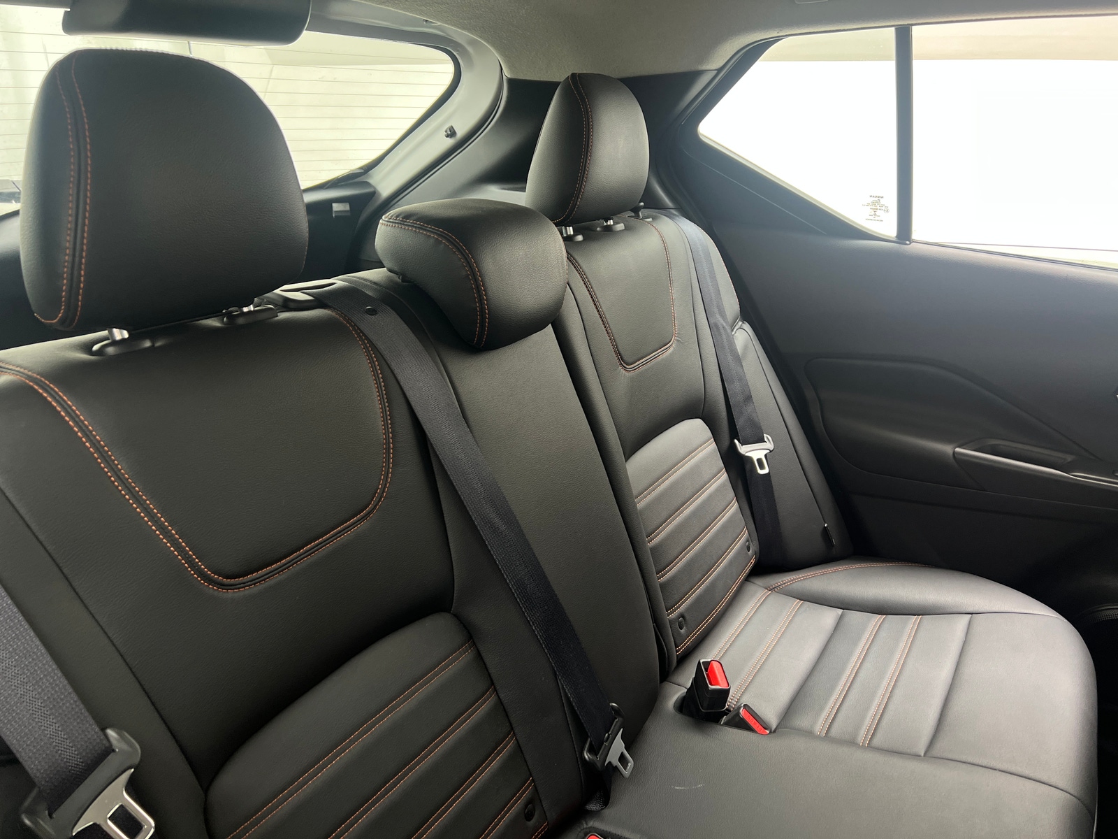 Thumbnail: 2020 Nissan Kicks - 6