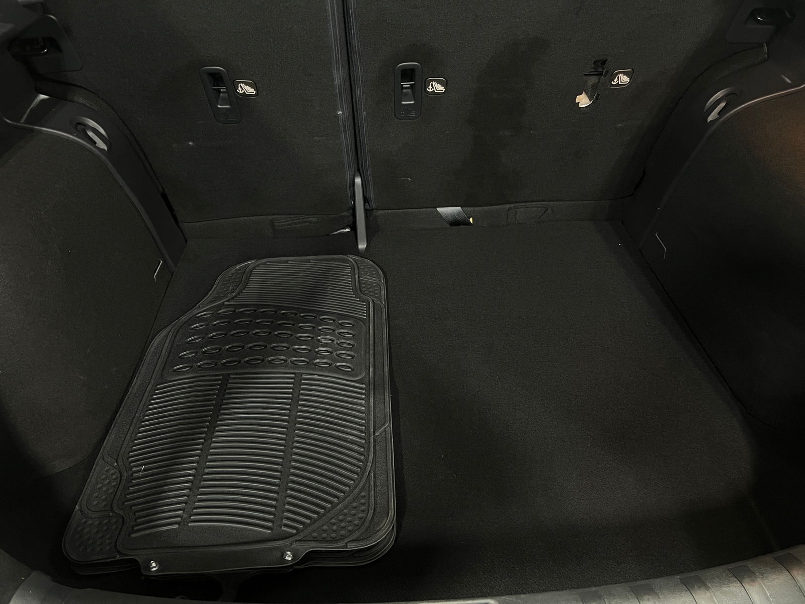 Thumbnail: 2020 Nissan Kicks - 7