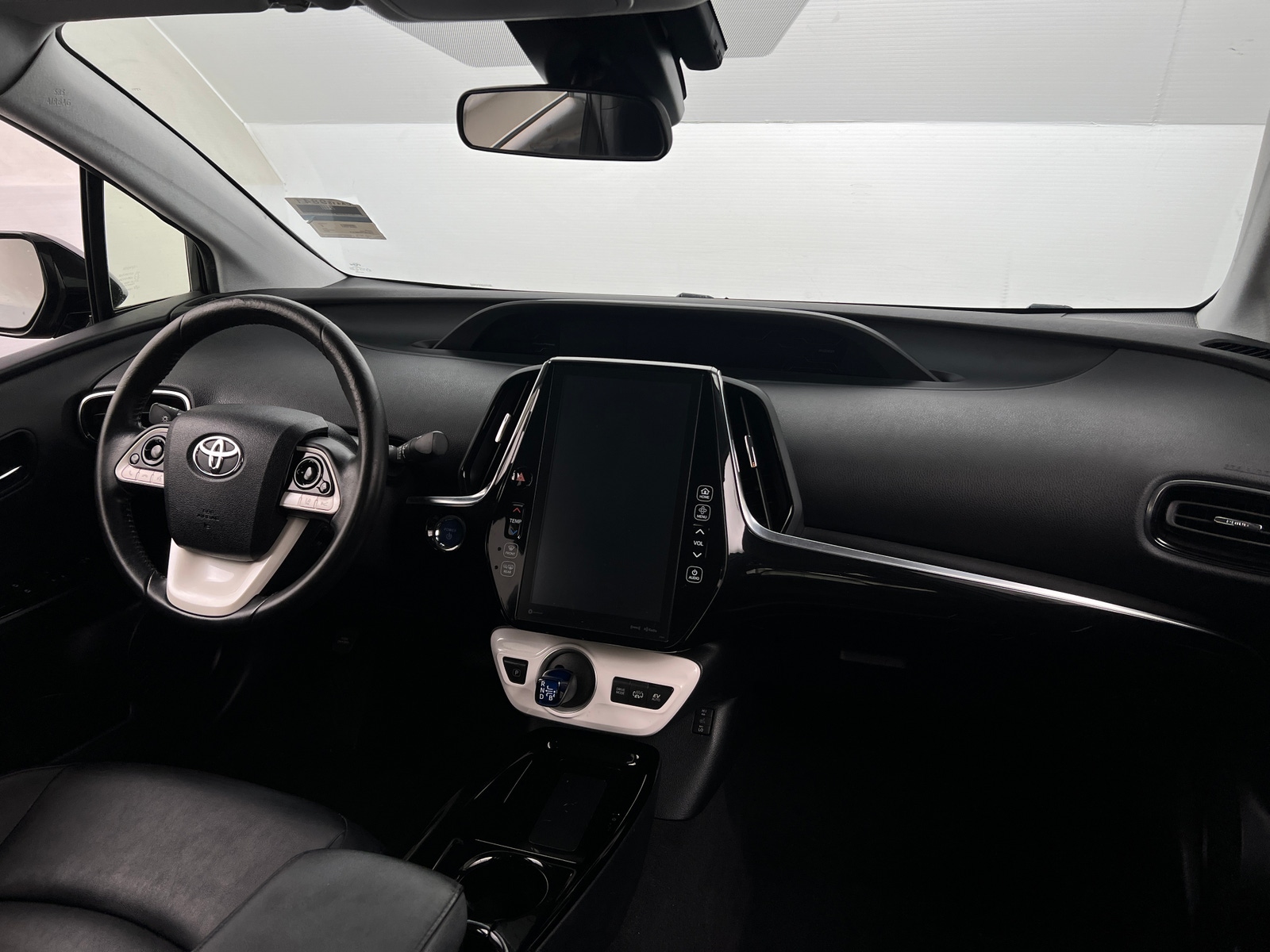 Thumbnail: 2017 Toyota Prius Prime - 2