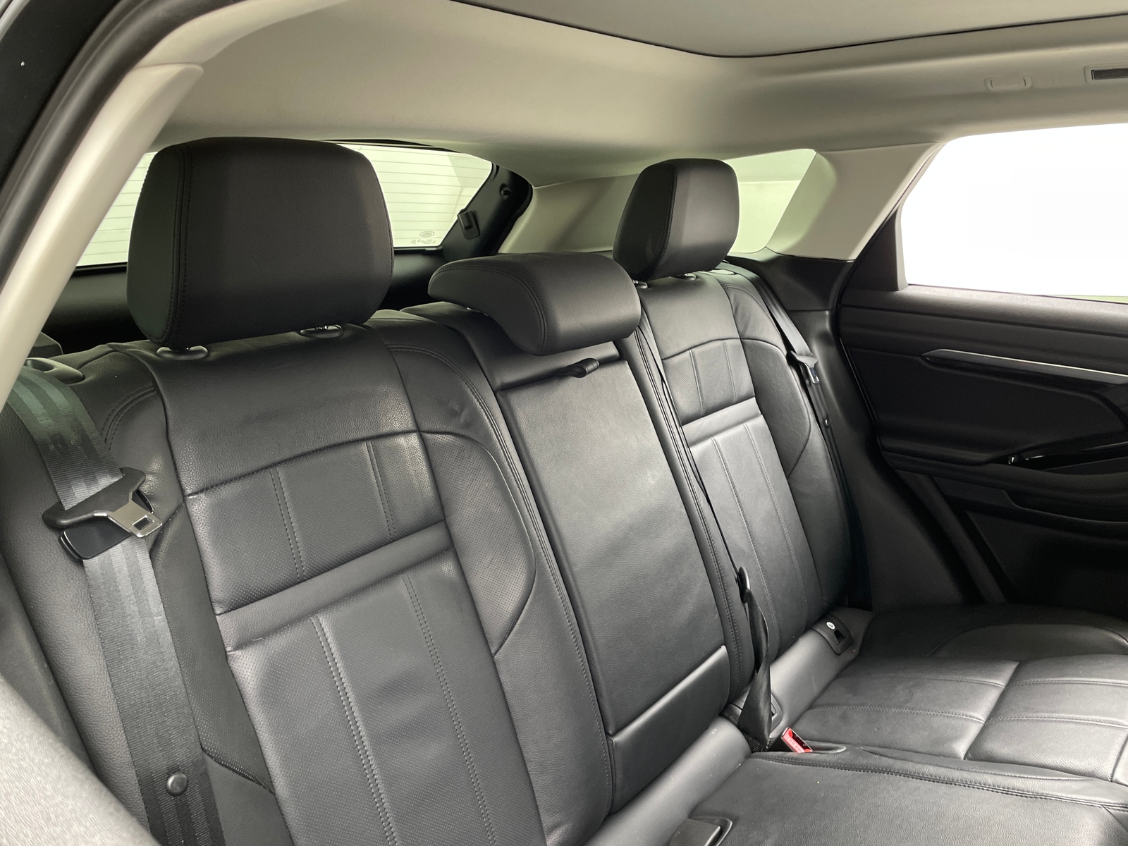 Thumbnail: 2022 Land Rover Range Rover Evoque - 5