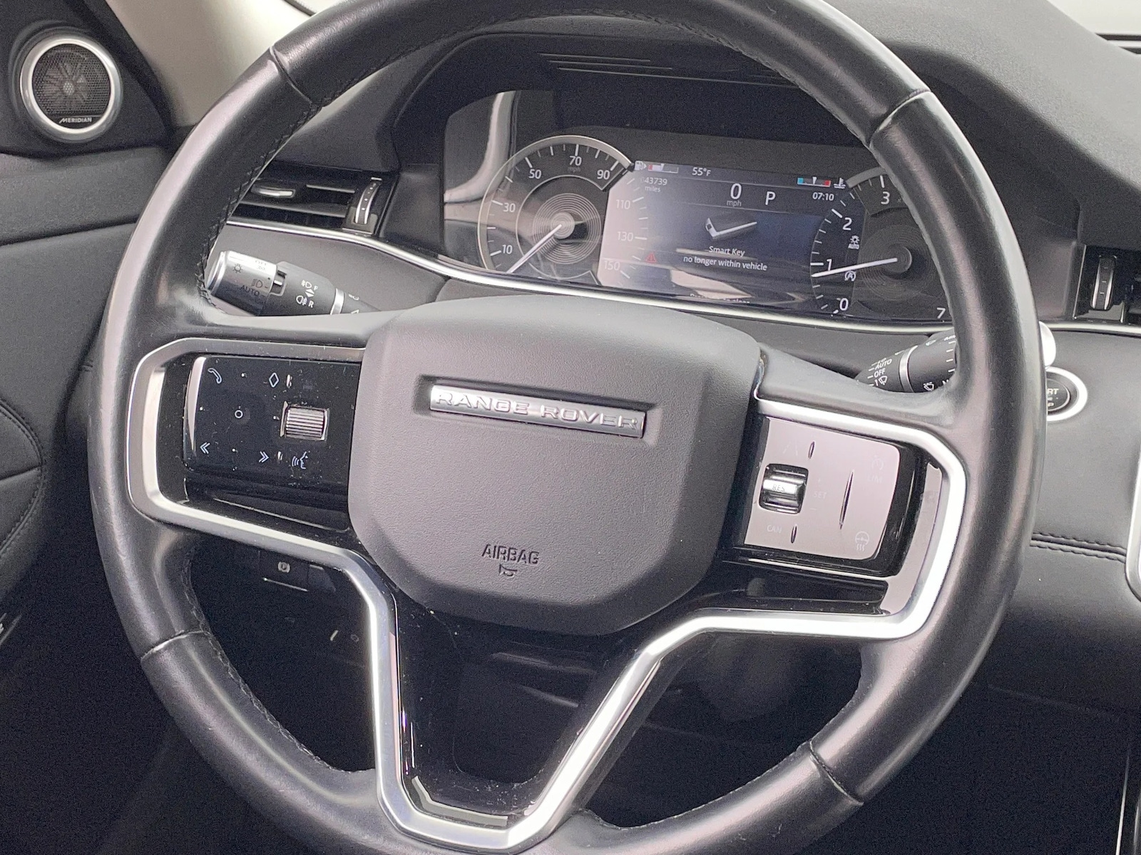 Thumbnail: 2022 Land Rover Range Rover Evoque - 4