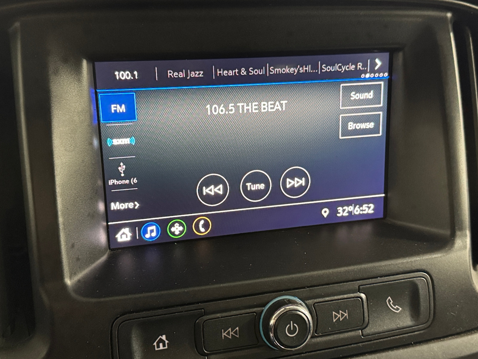 Thumbnail: 2022 GMC Canyon - 3