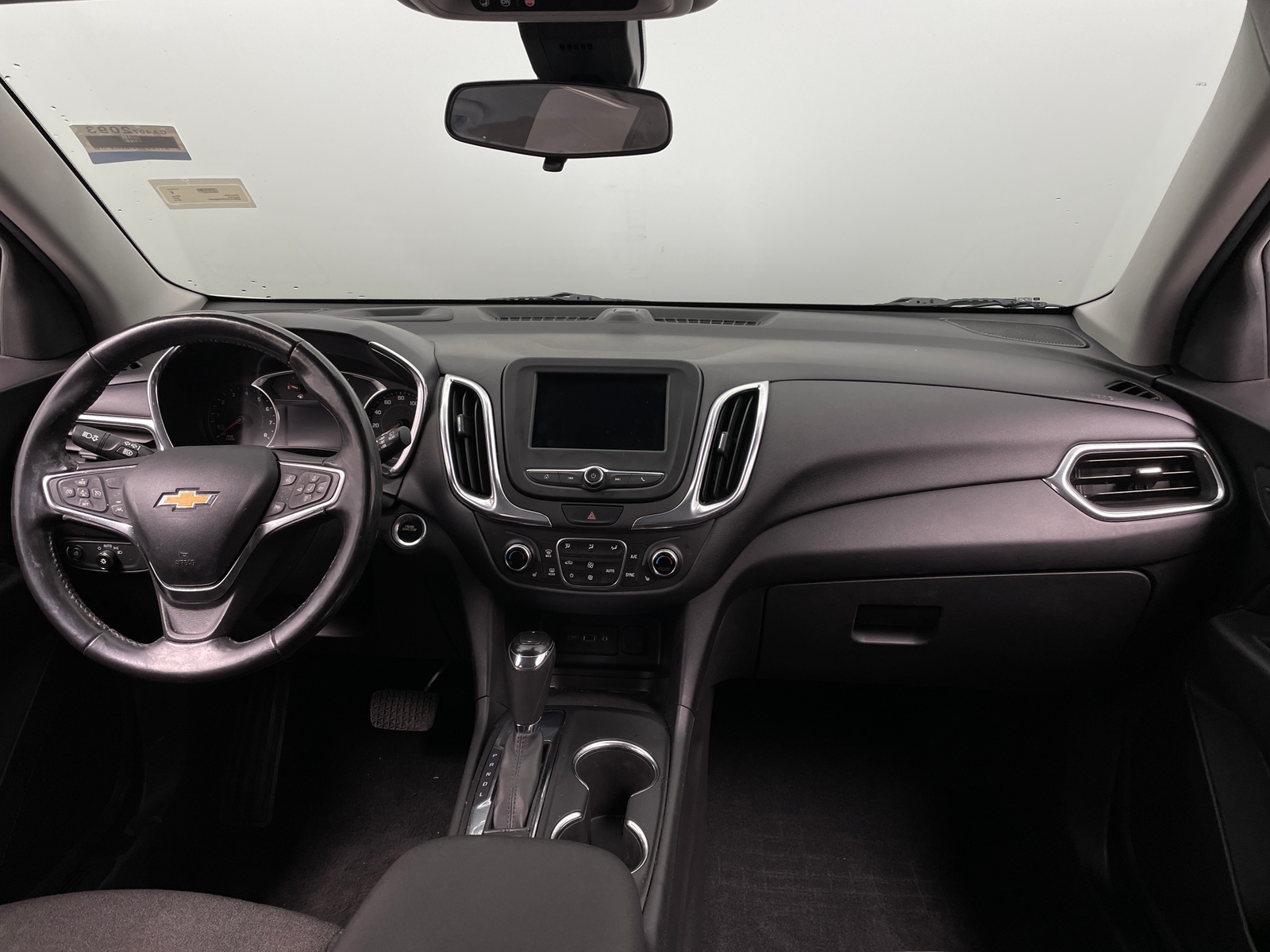 Thumbnail: 2019 Chevrolet Equinox - 3