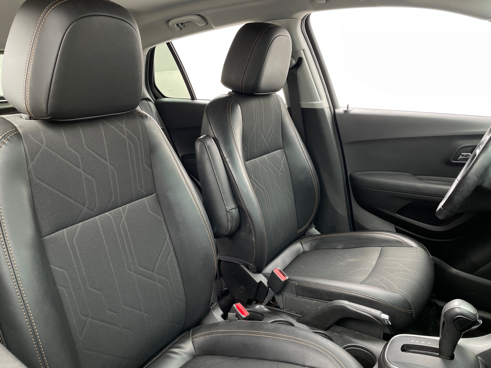 Thumbnail: 2019 Chevrolet Trax - 2