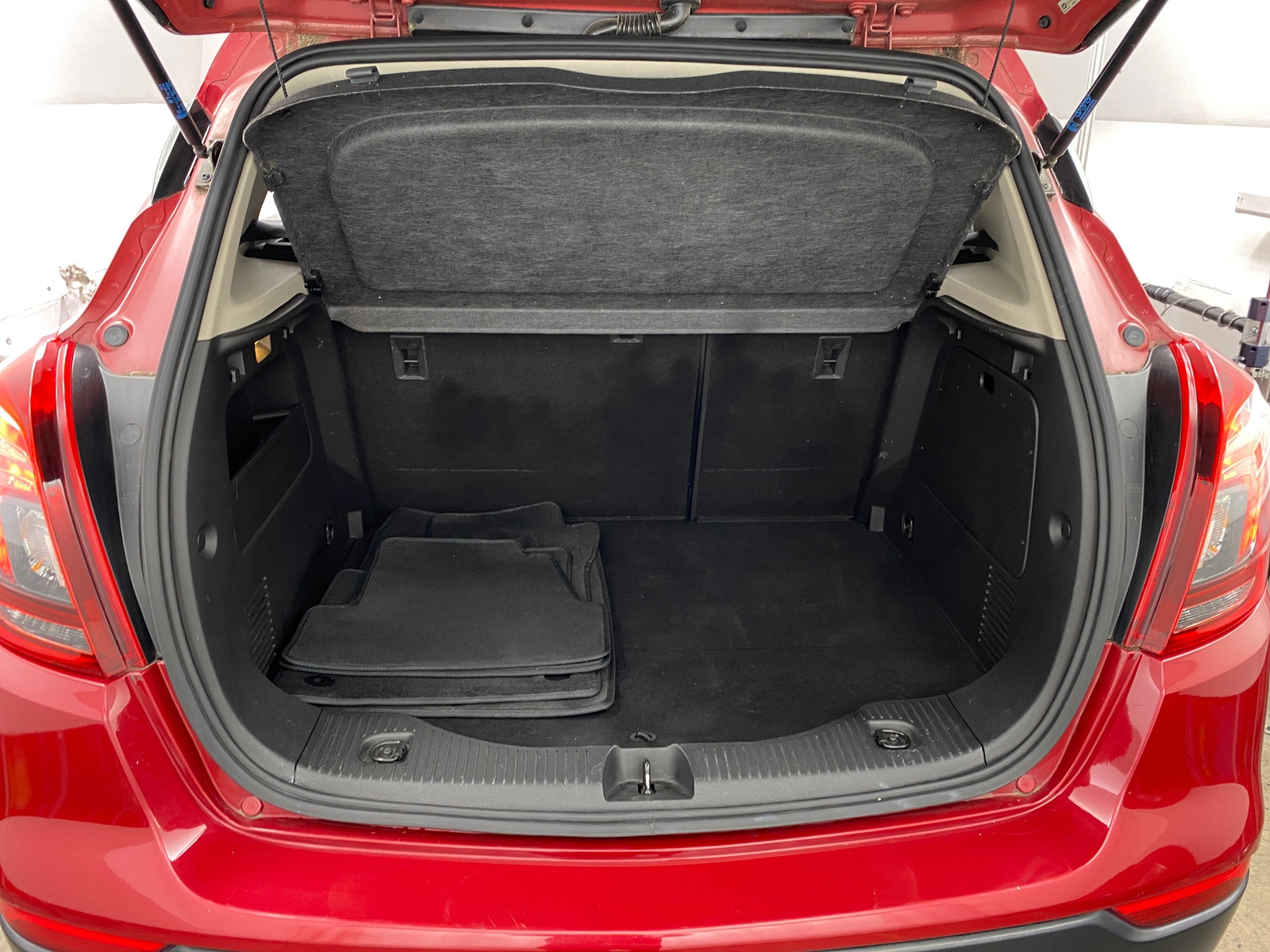 Thumbnail: 2017 Buick Encore - 7