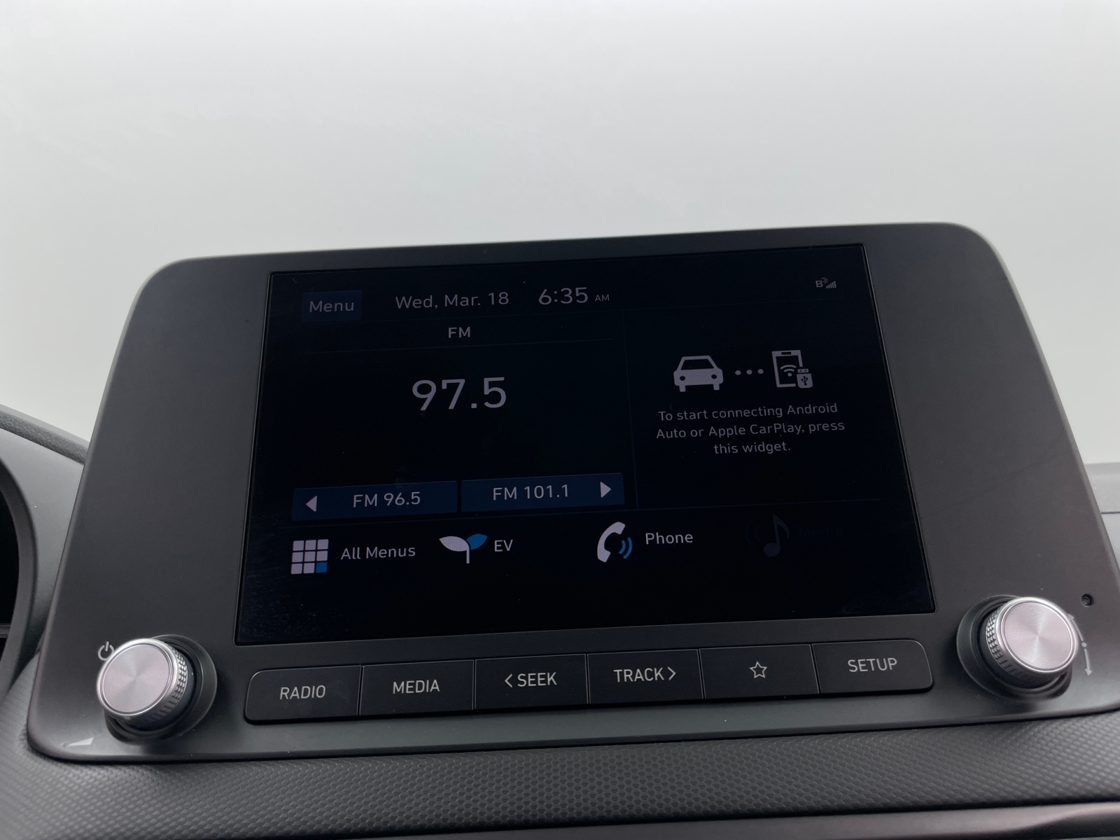 Thumbnail: 2023 Hyundai Kona - 4