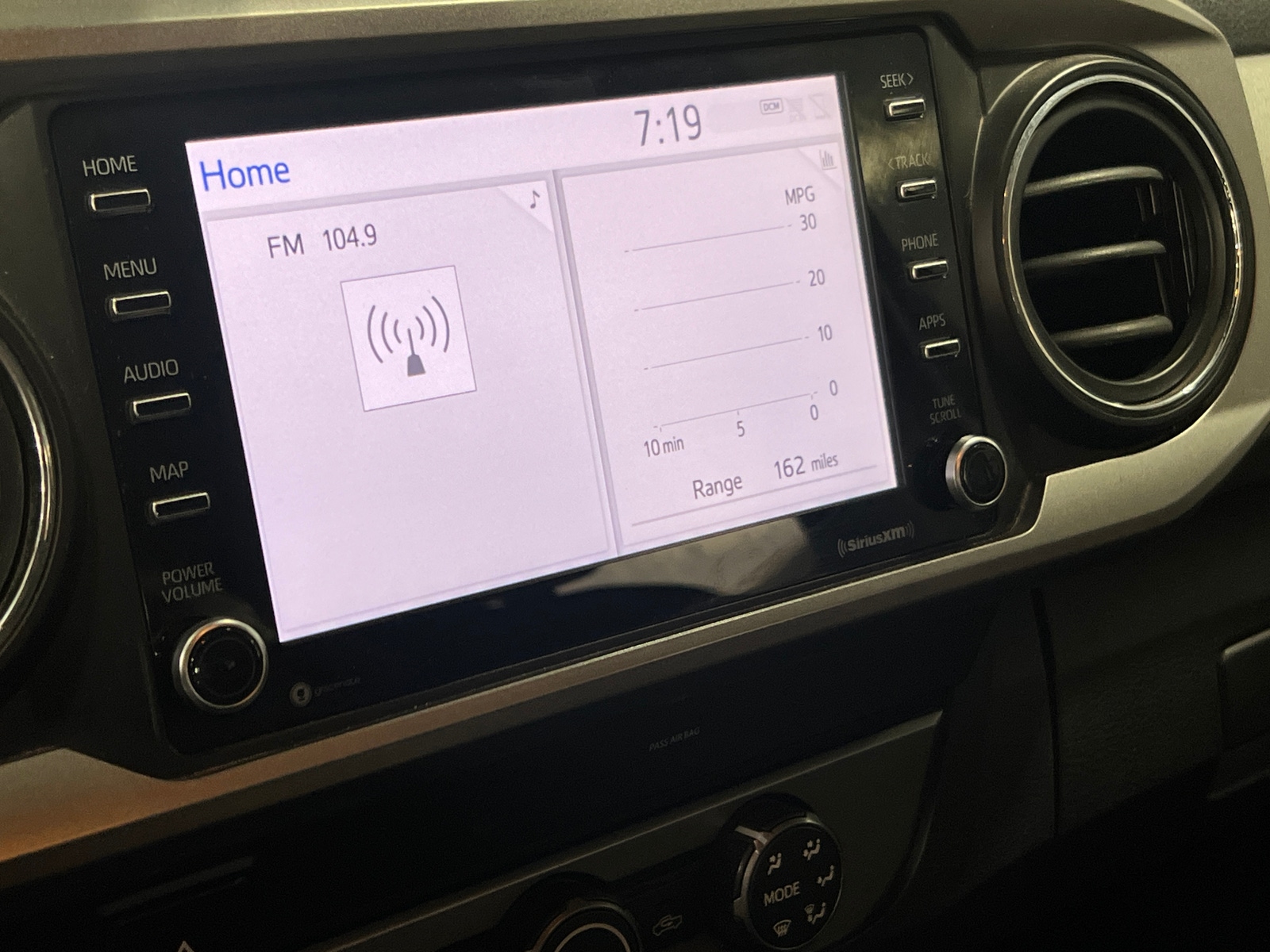 Thumbnail: 2020 Toyota Tacoma - 4