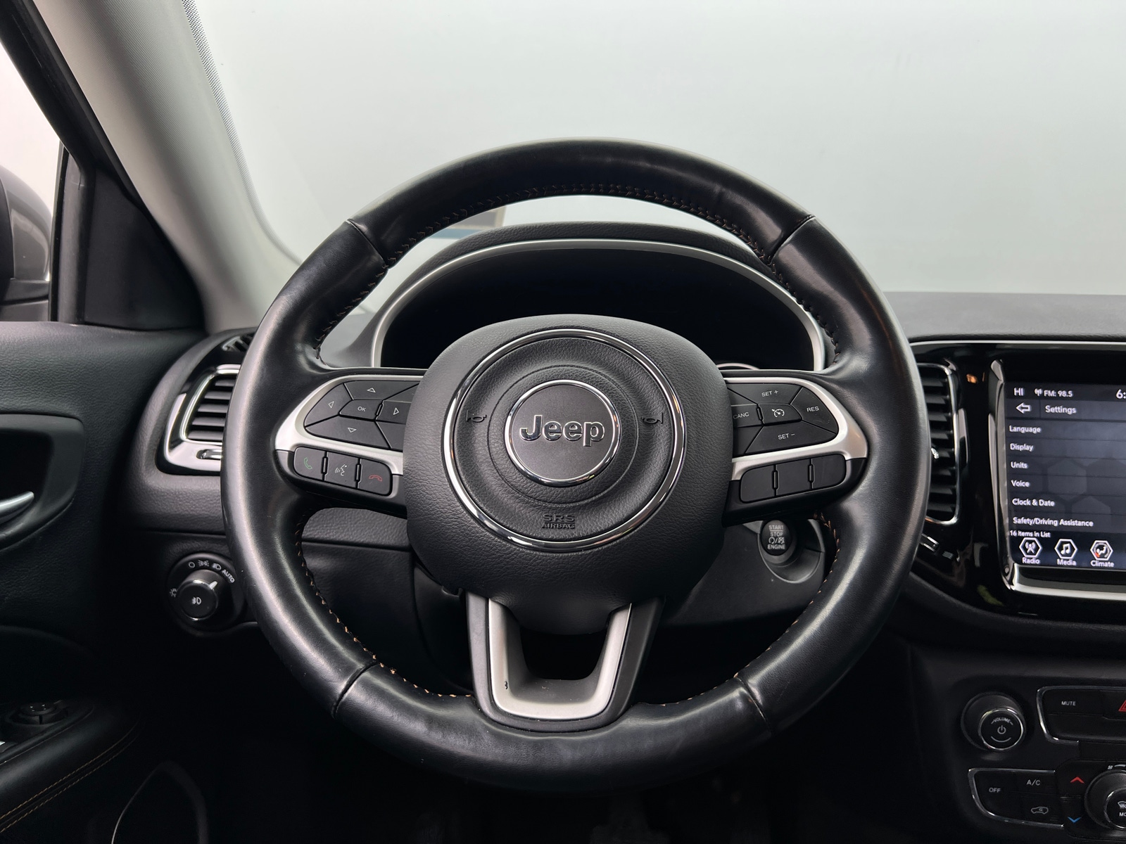 Thumbnail: 2020 Jeep Compass - 4