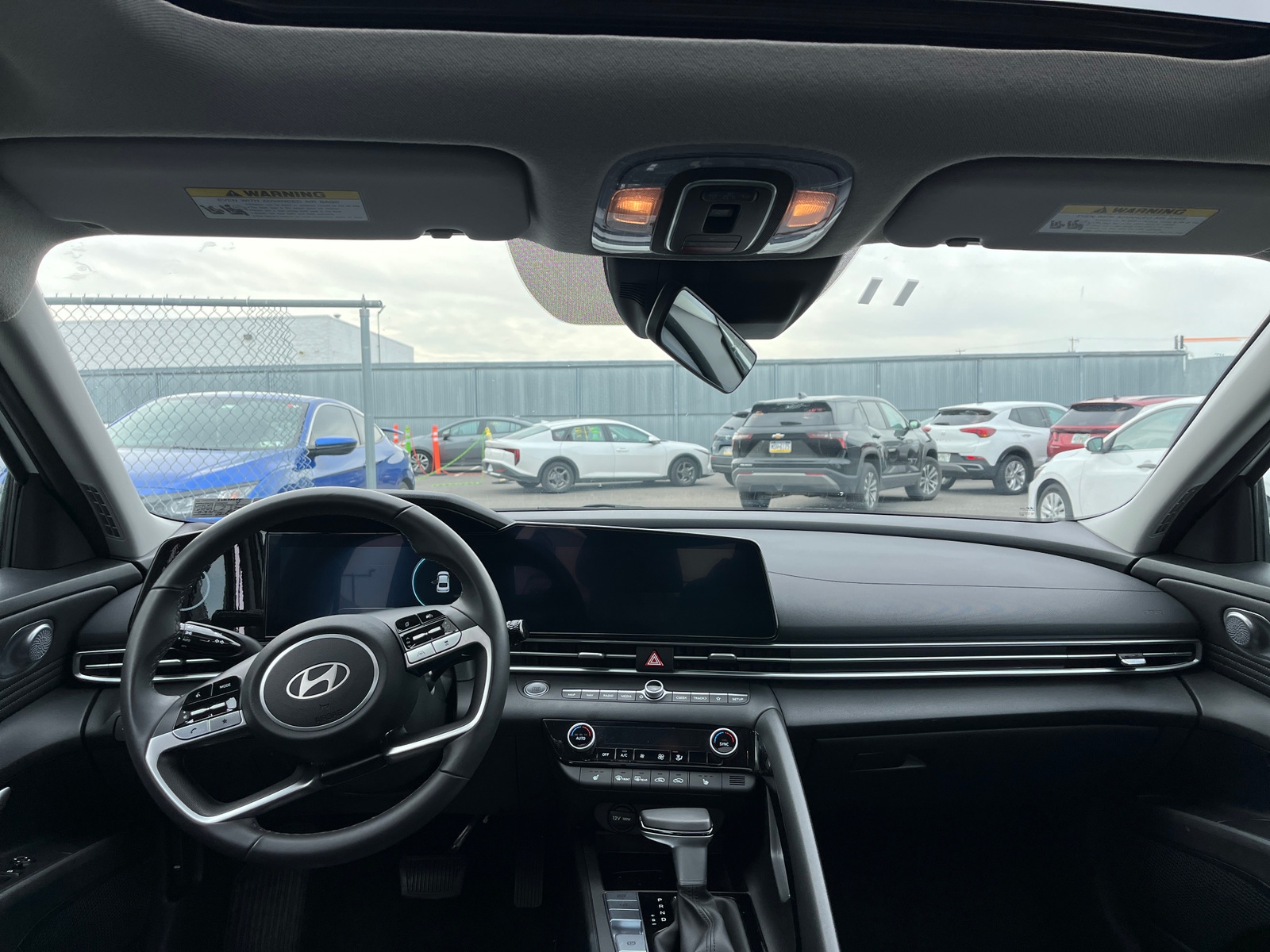 Thumbnail: 2025 Hyundai Elantra - 3