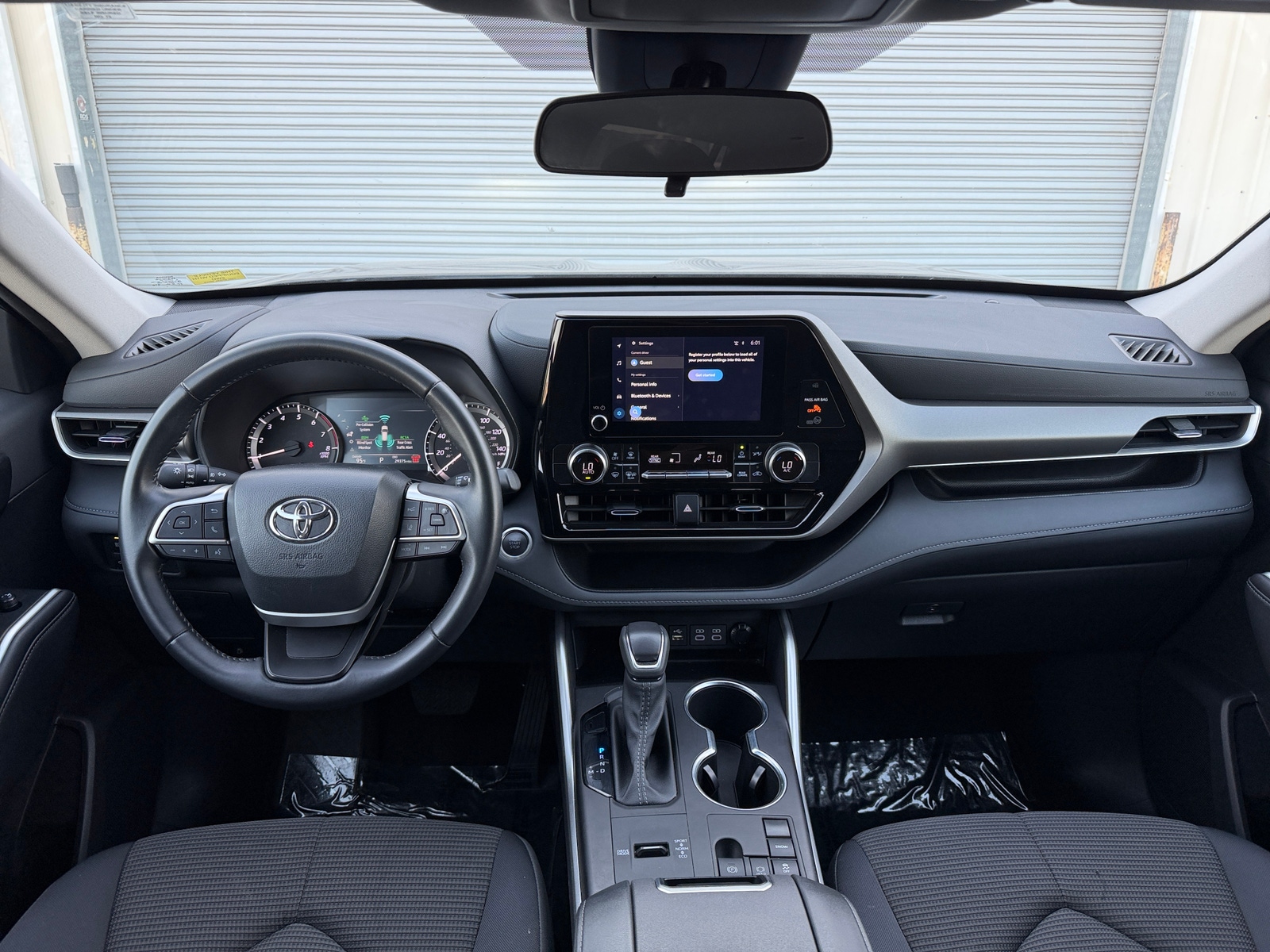 Thumbnail: 2025 Toyota Highlander - 3