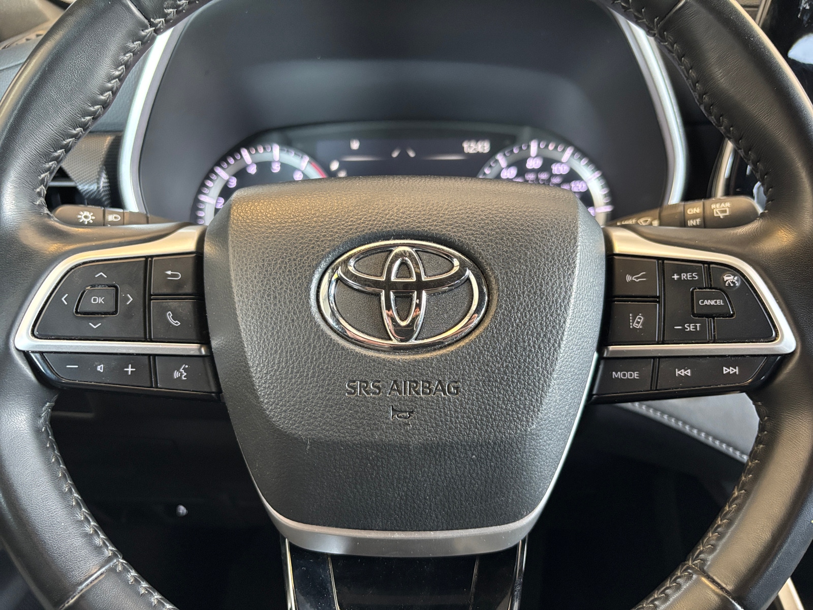 Thumbnail: 2024 Toyota Highlander - 5