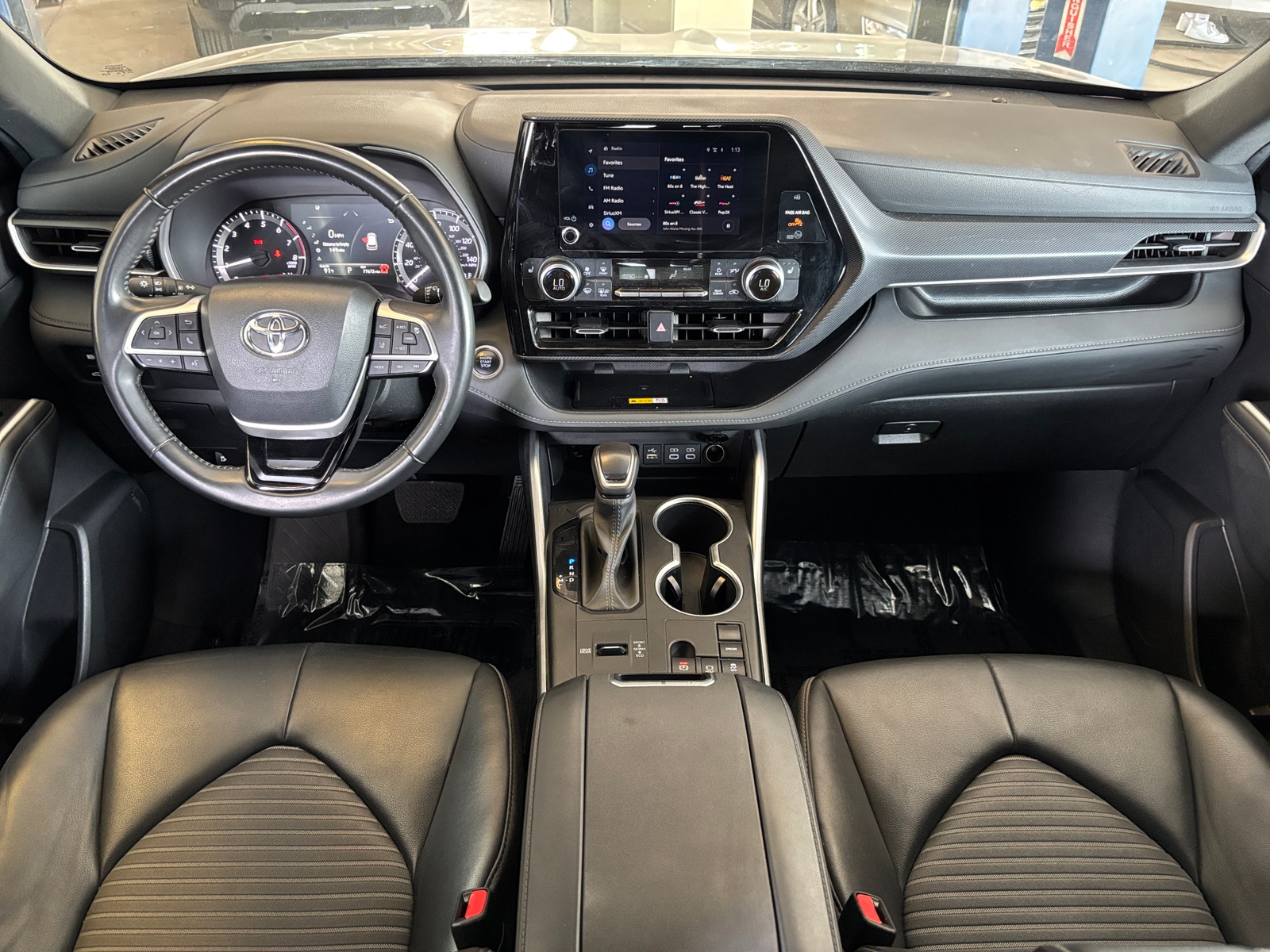 Thumbnail: 2024 Toyota Highlander - 3