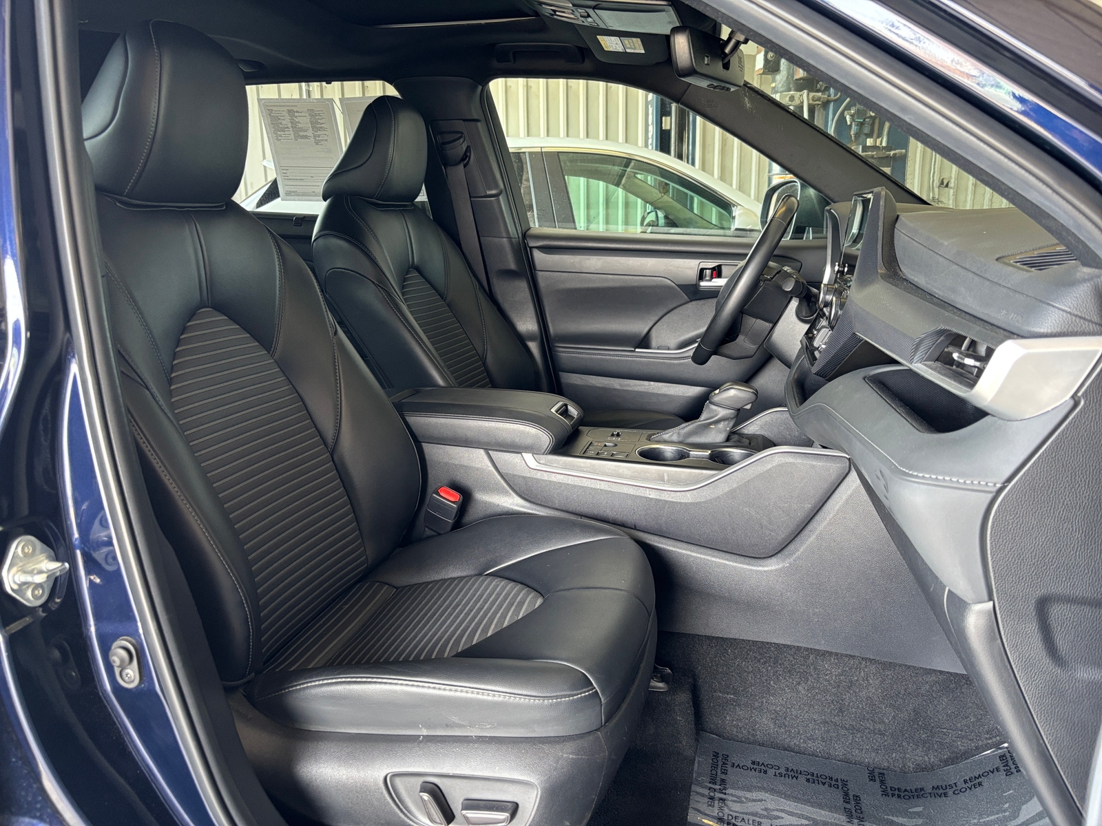 Thumbnail: 2024 Toyota Highlander - 2