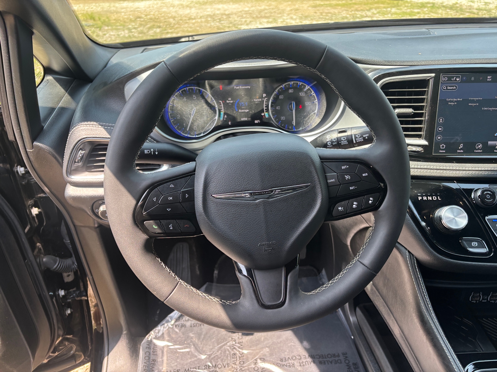 Thumbnail: 2025 Chrysler Pacifica - 5