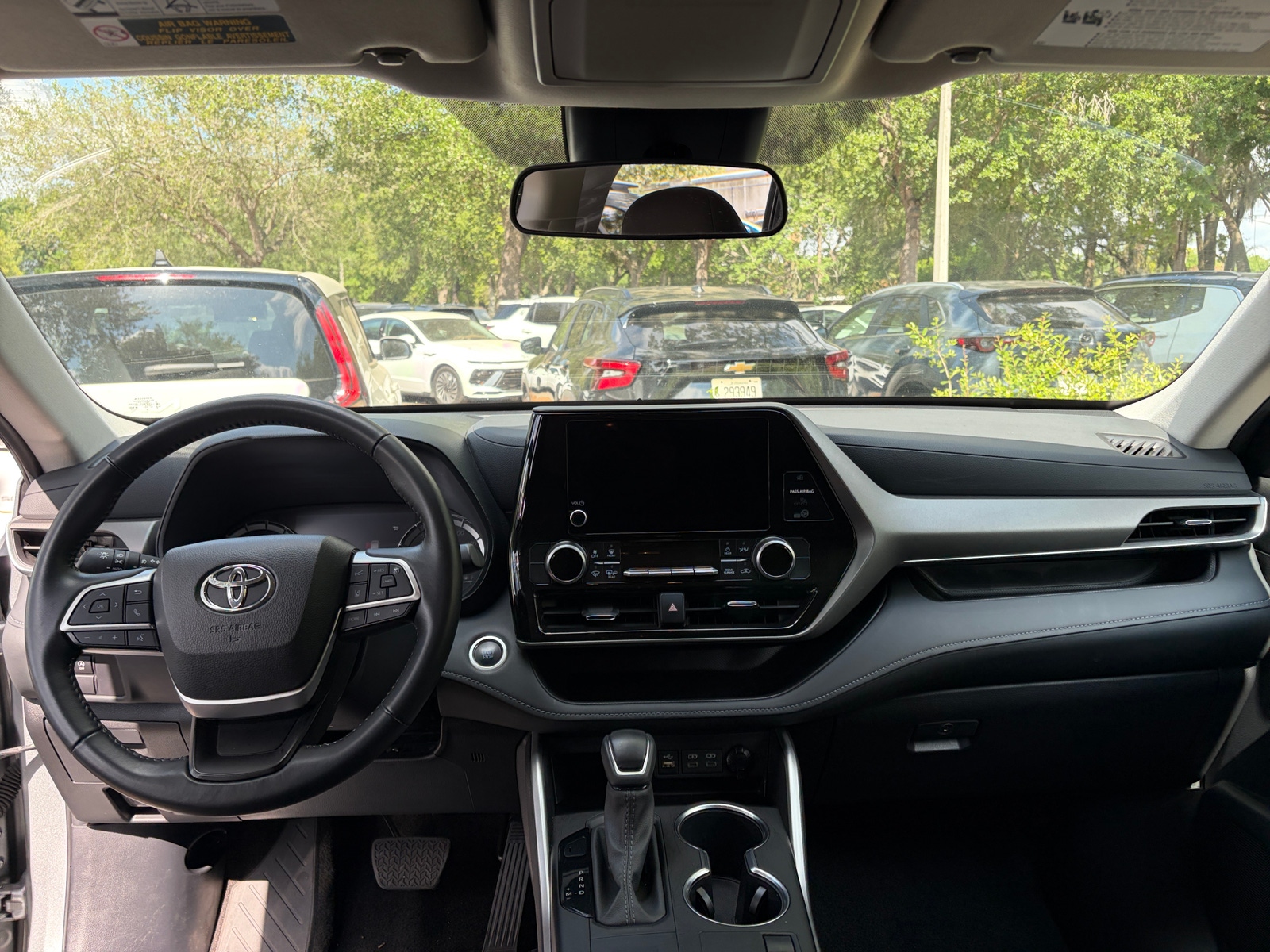 Thumbnail: 2025 Toyota Highlander - 3