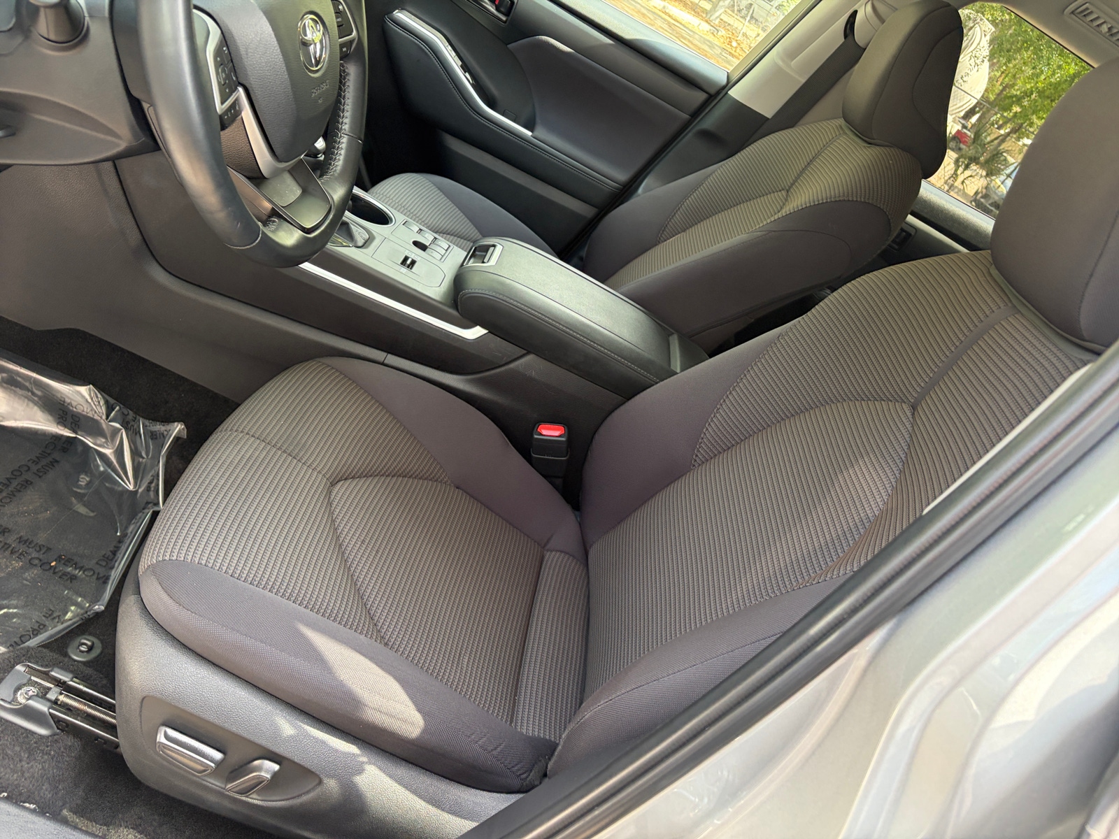 Thumbnail: 2025 Toyota Highlander - 2