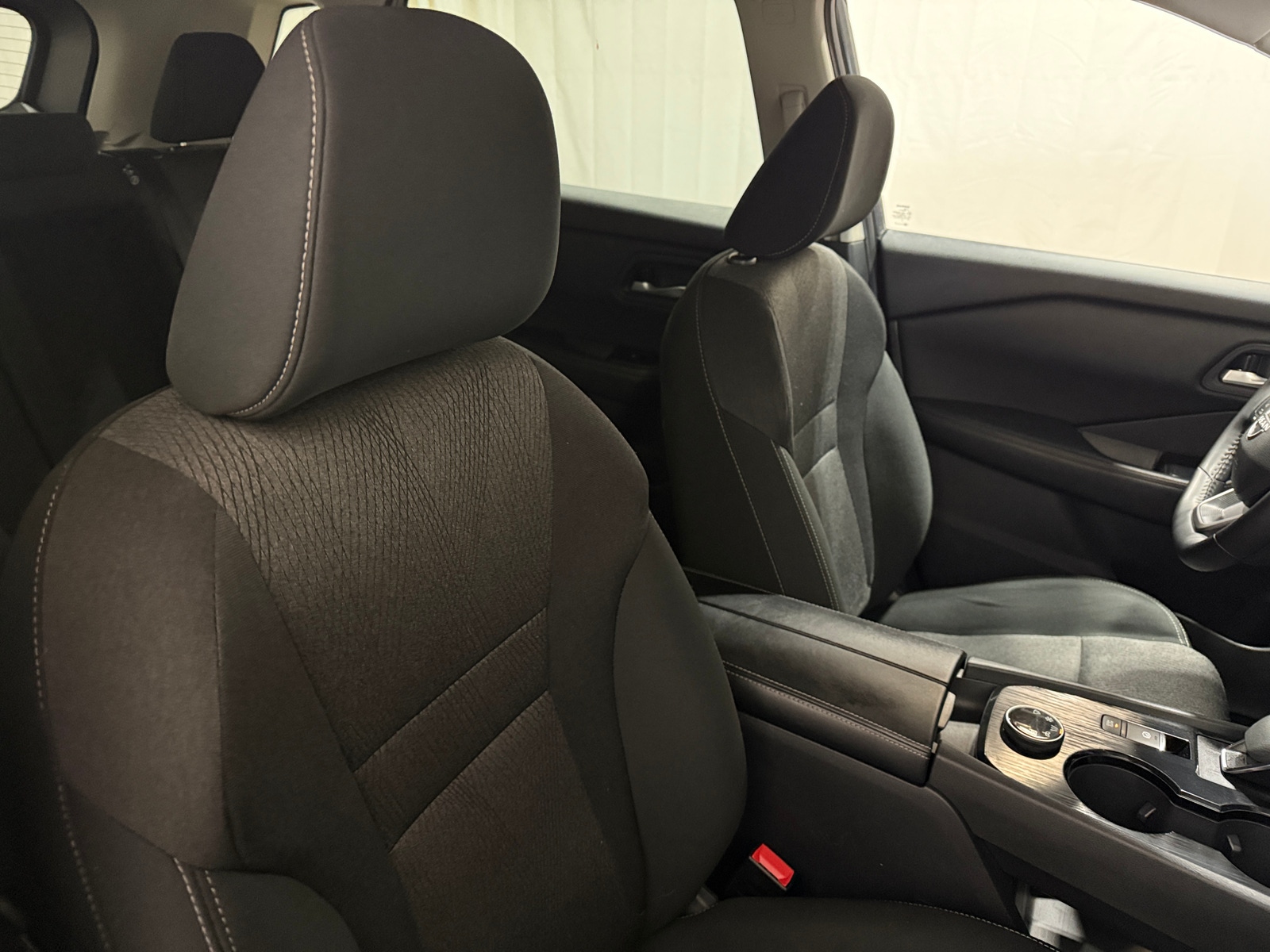 Thumbnail: 2025 Nissan Rogue - 2