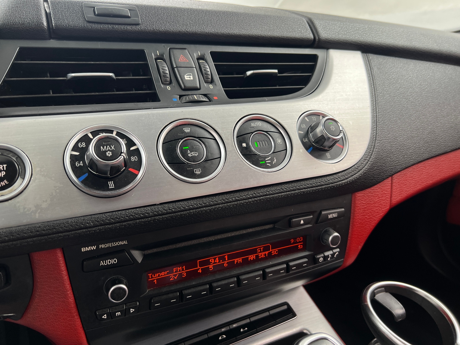 Thumbnail: 2012 BMW Z4 - 3